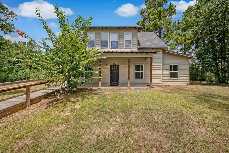 Photo 3 of 5415 Highway 105, Hull, TX