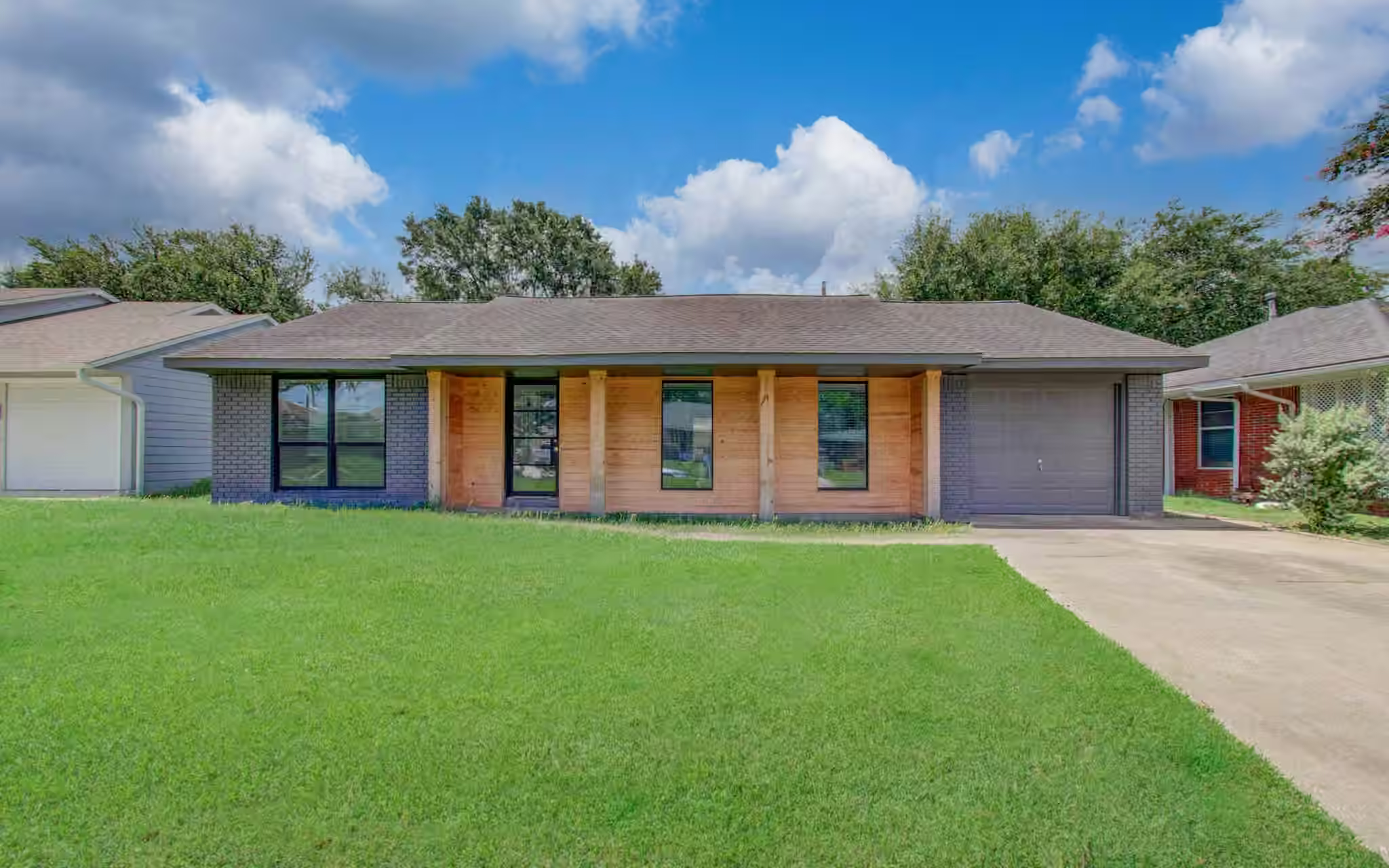 Photo 4 of 4009 Omeara Drive, Houston, TX