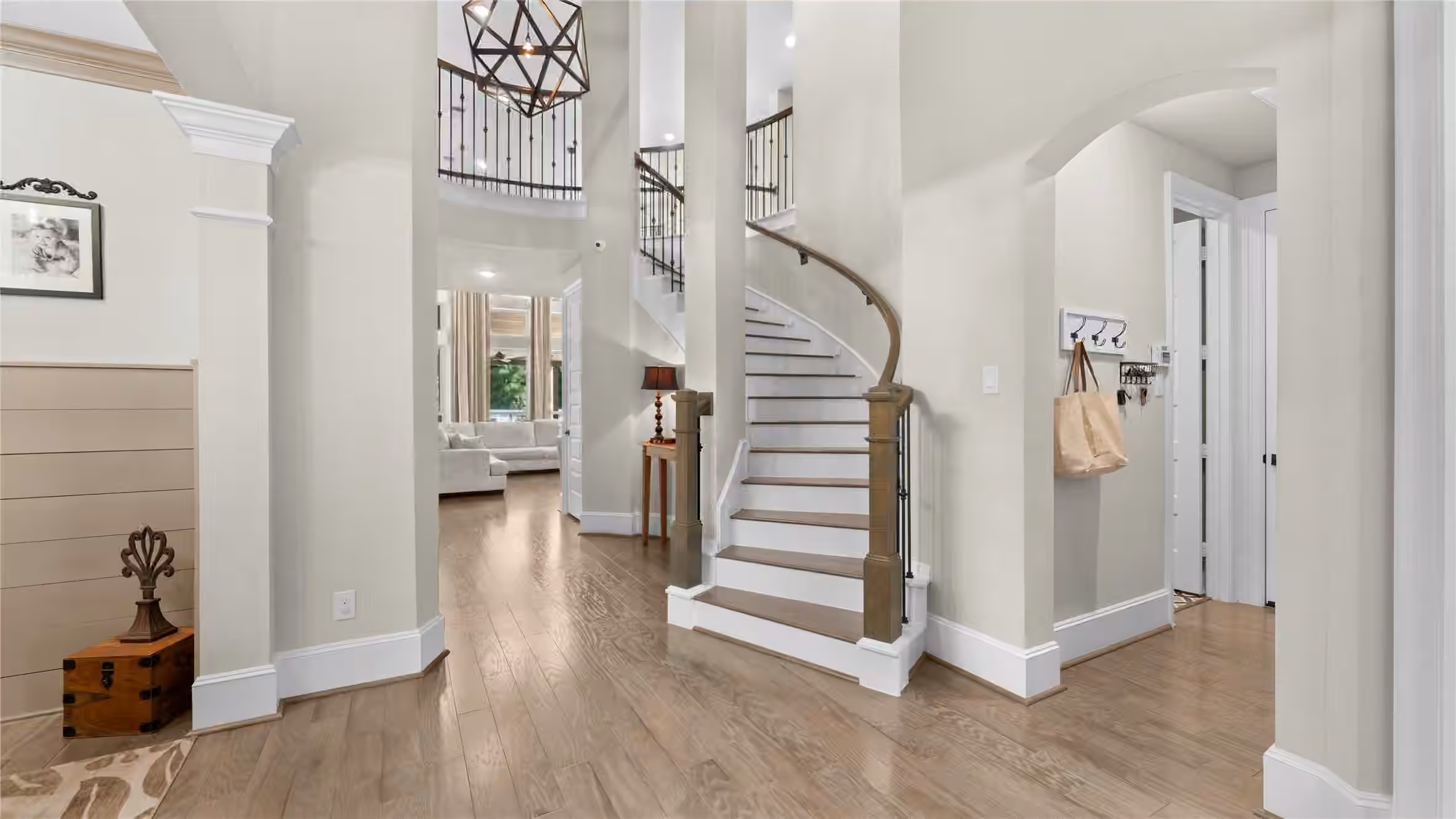 Photo 6 of 121 Hunter Hollow Place, Montgomery, TX