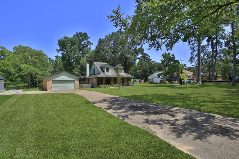 Photo 2 of 31610 Debbi Lane, Magnolia, TX
