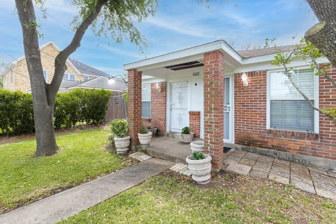 Photo 2 of 5022 Stimson Street, Houston, TX