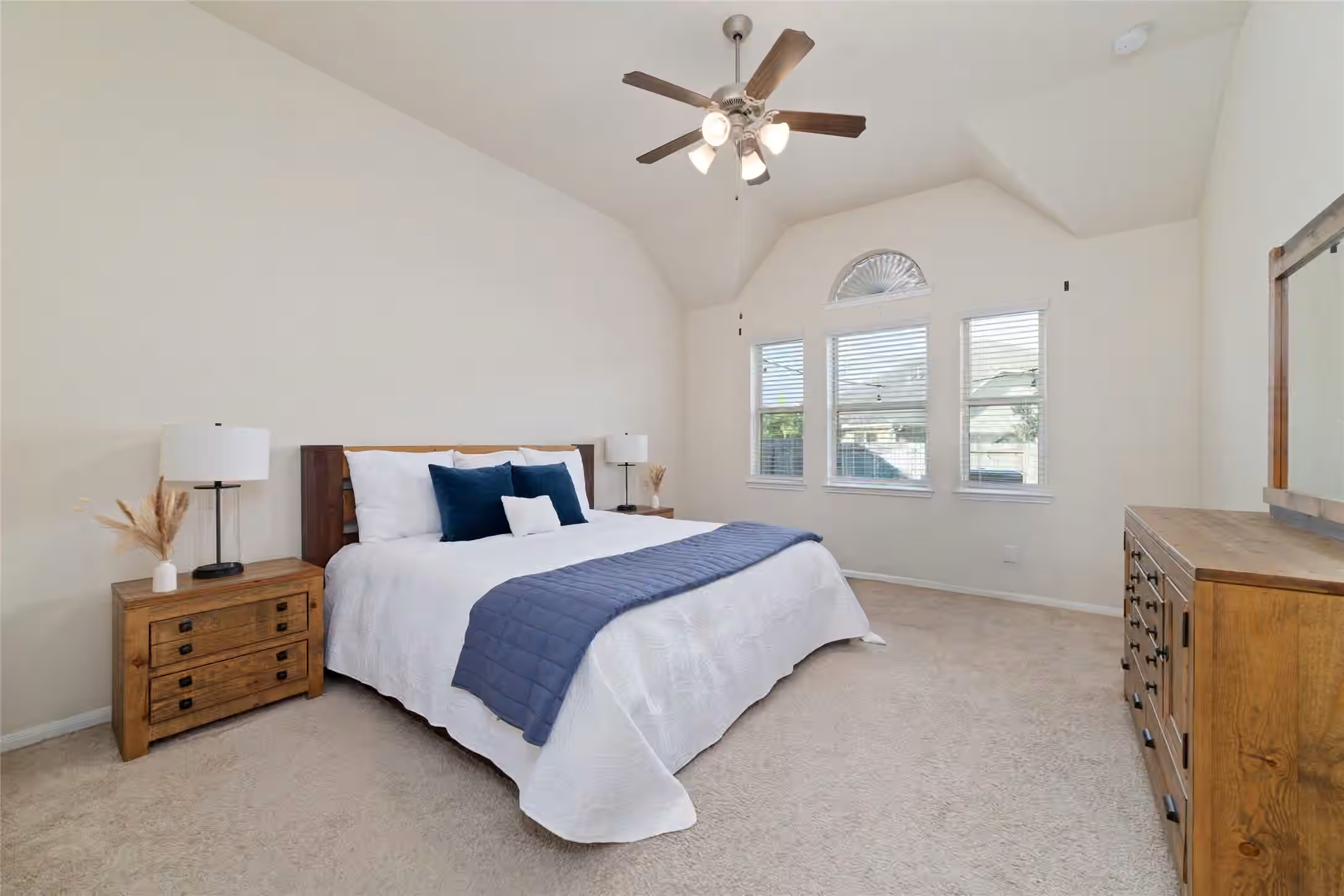 Photo 4 of 14722 Oakheath River Court, Cypress, TX