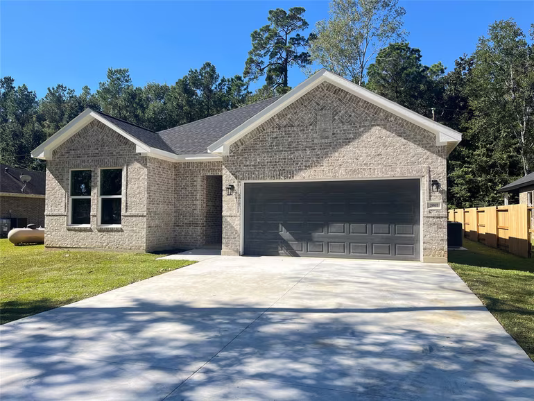 Photo of 28807 Champion Oaks Dr, Magnolia, TX