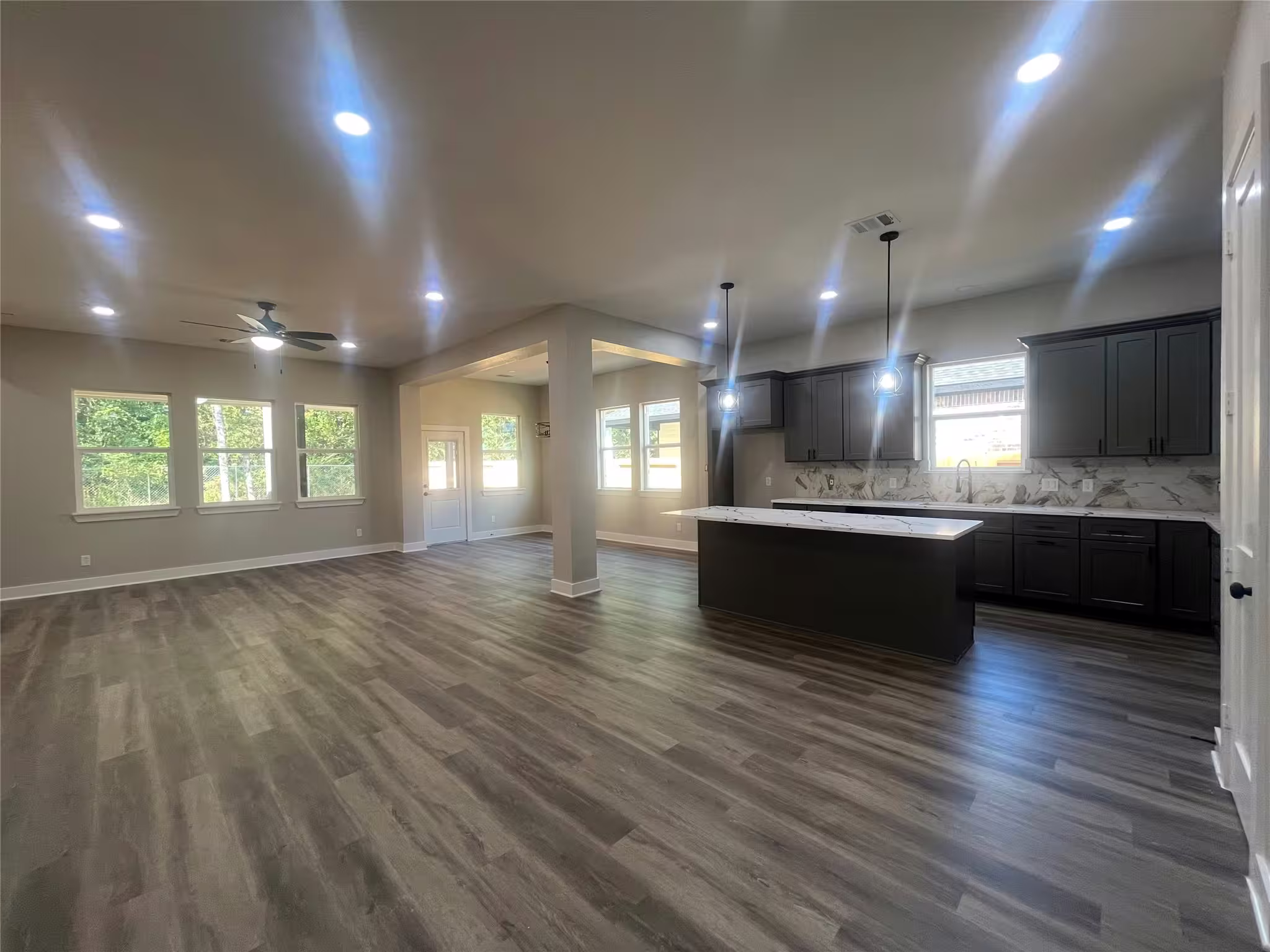 Photo 4 of 28807 Champion Oaks Dr, Magnolia, TX
