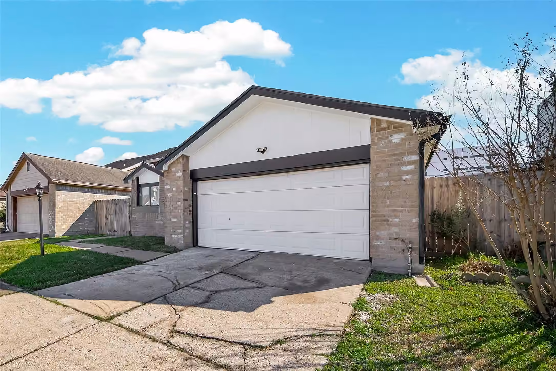 Photo 5 of 12817 Hill Branch Drive, Houston, TX