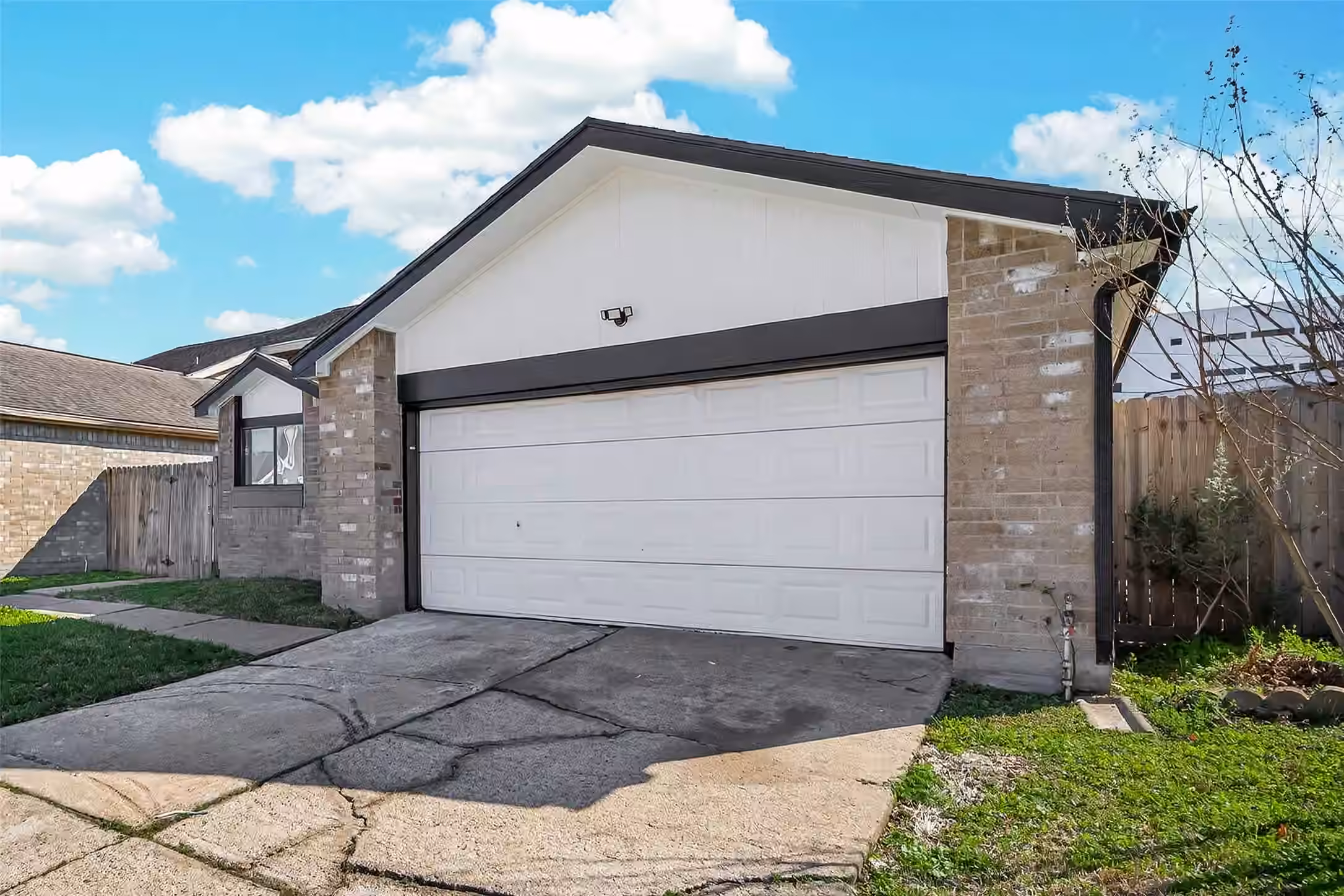 Photo 6 of 12817 Hill Branch Drive, Houston, TX