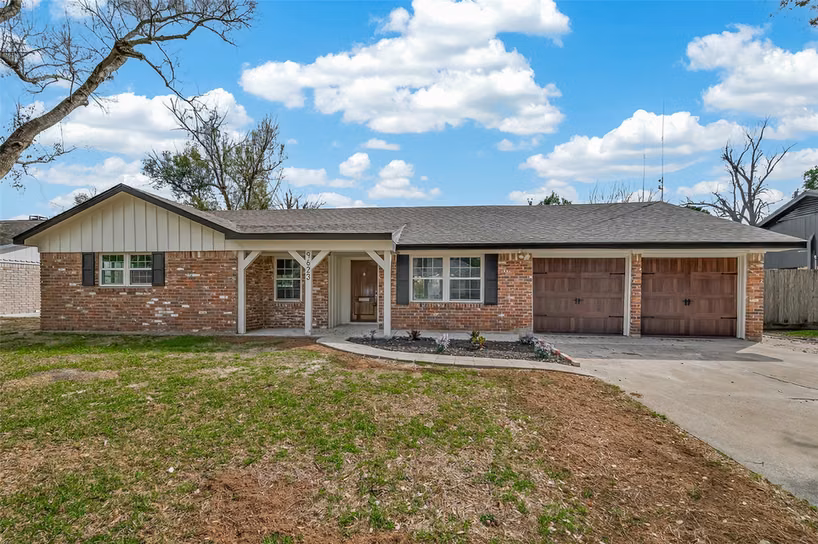 Photo of 9623 Meadowglen Lane, Houston, TX 77063