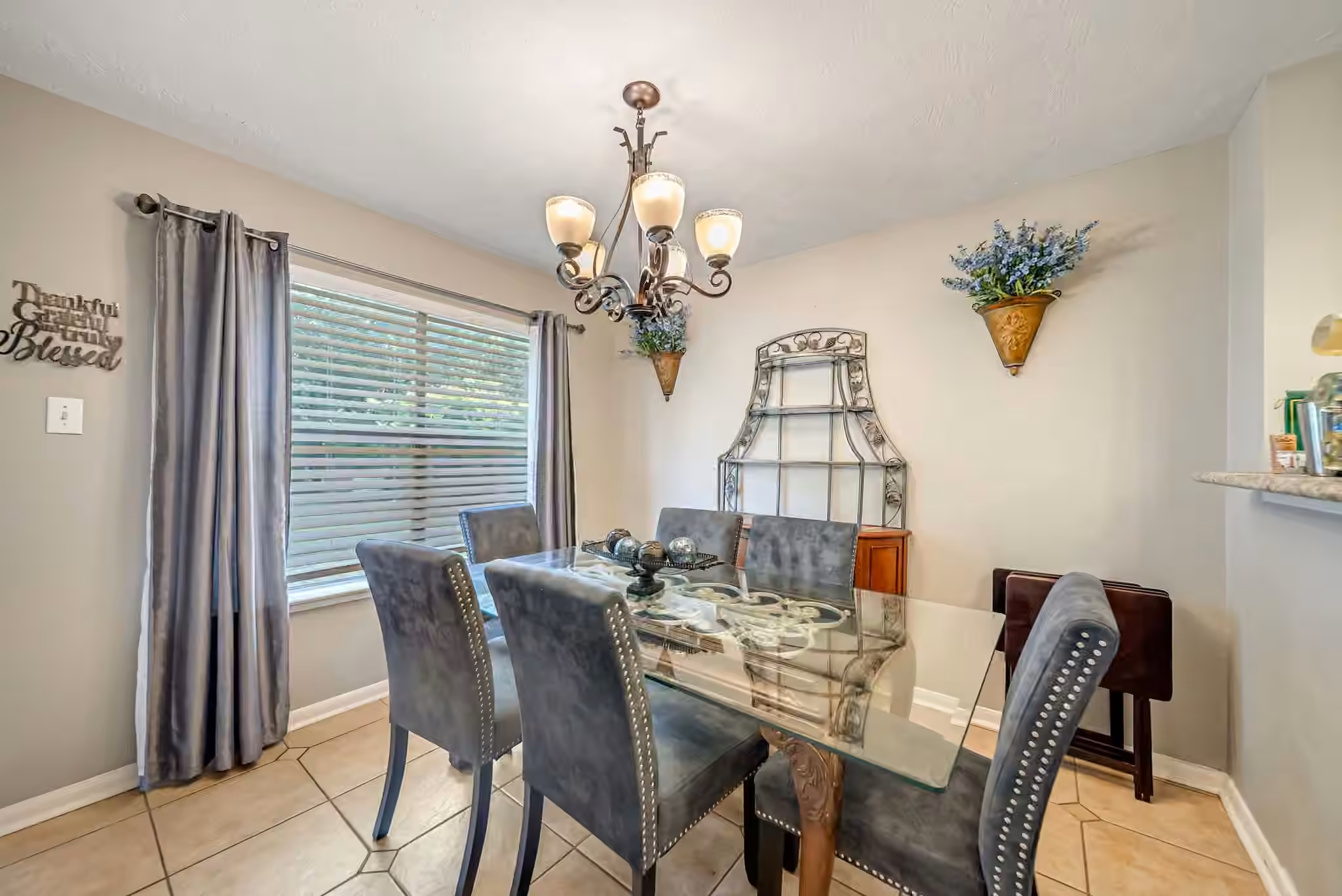 Photo 5 of 6215 Sutton Meadows Drive, Houston, TX