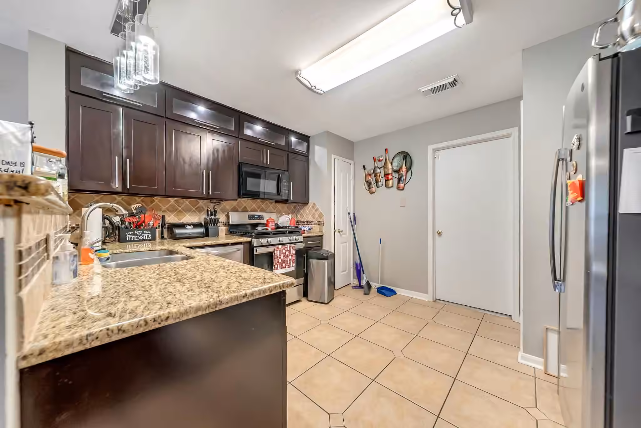 Photo 6 of 6215 Sutton Meadows Drive, Houston, TX