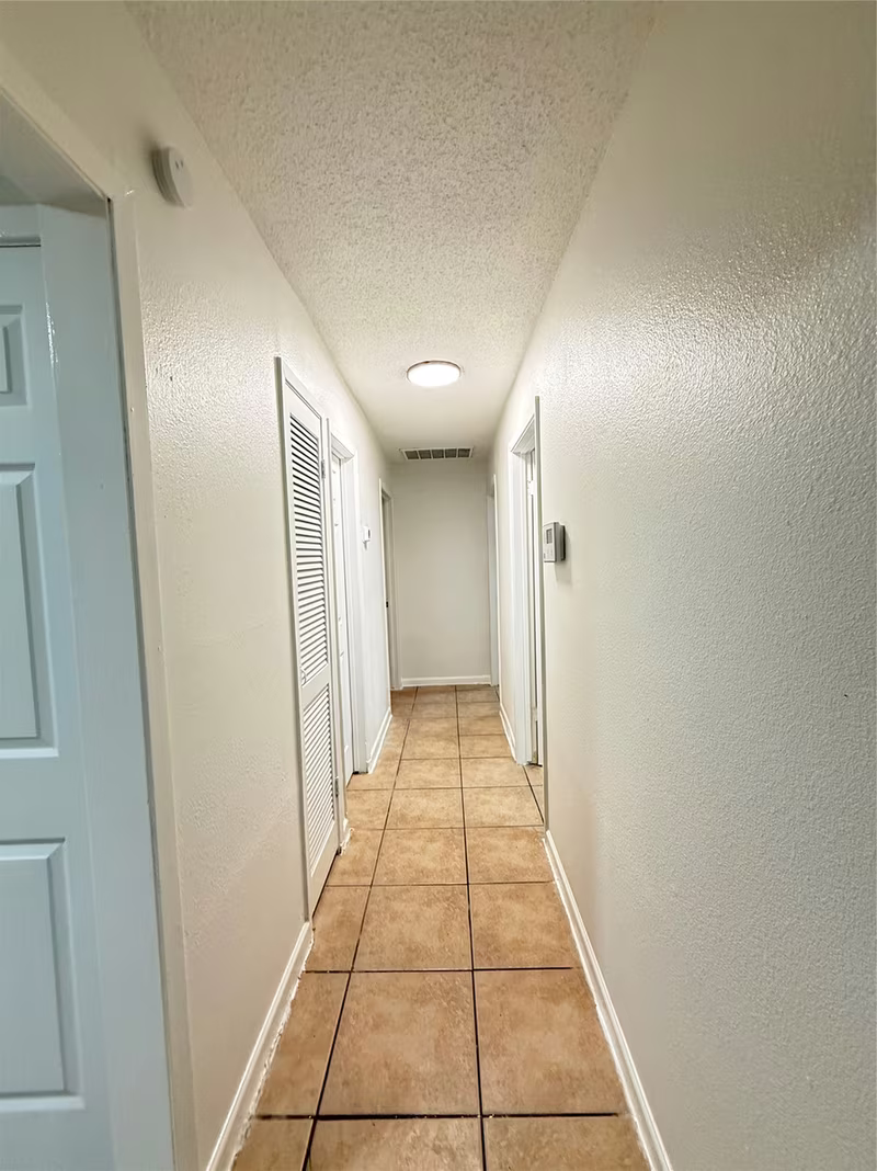 Photo 6 of 5926 Shirley Mae Lane, Houston, TX