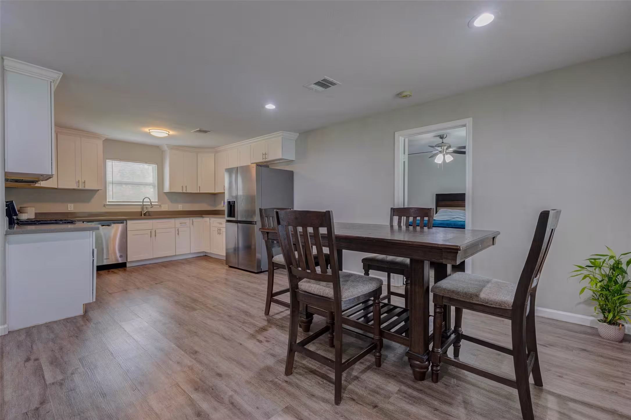 Photo 5 of 5031 Caplin Street, Houston, TX