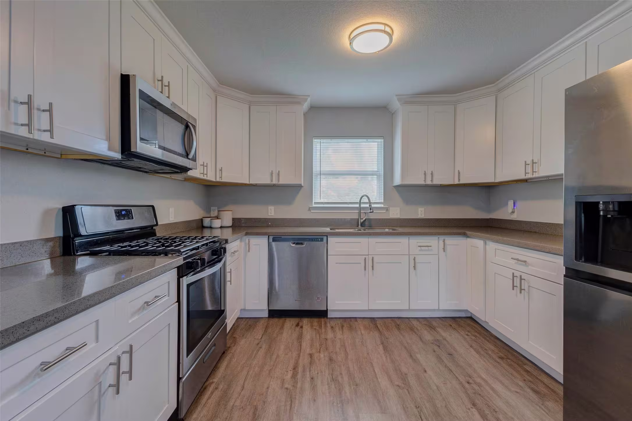 Photo 7 of 5031 Caplin Street, Houston, TX