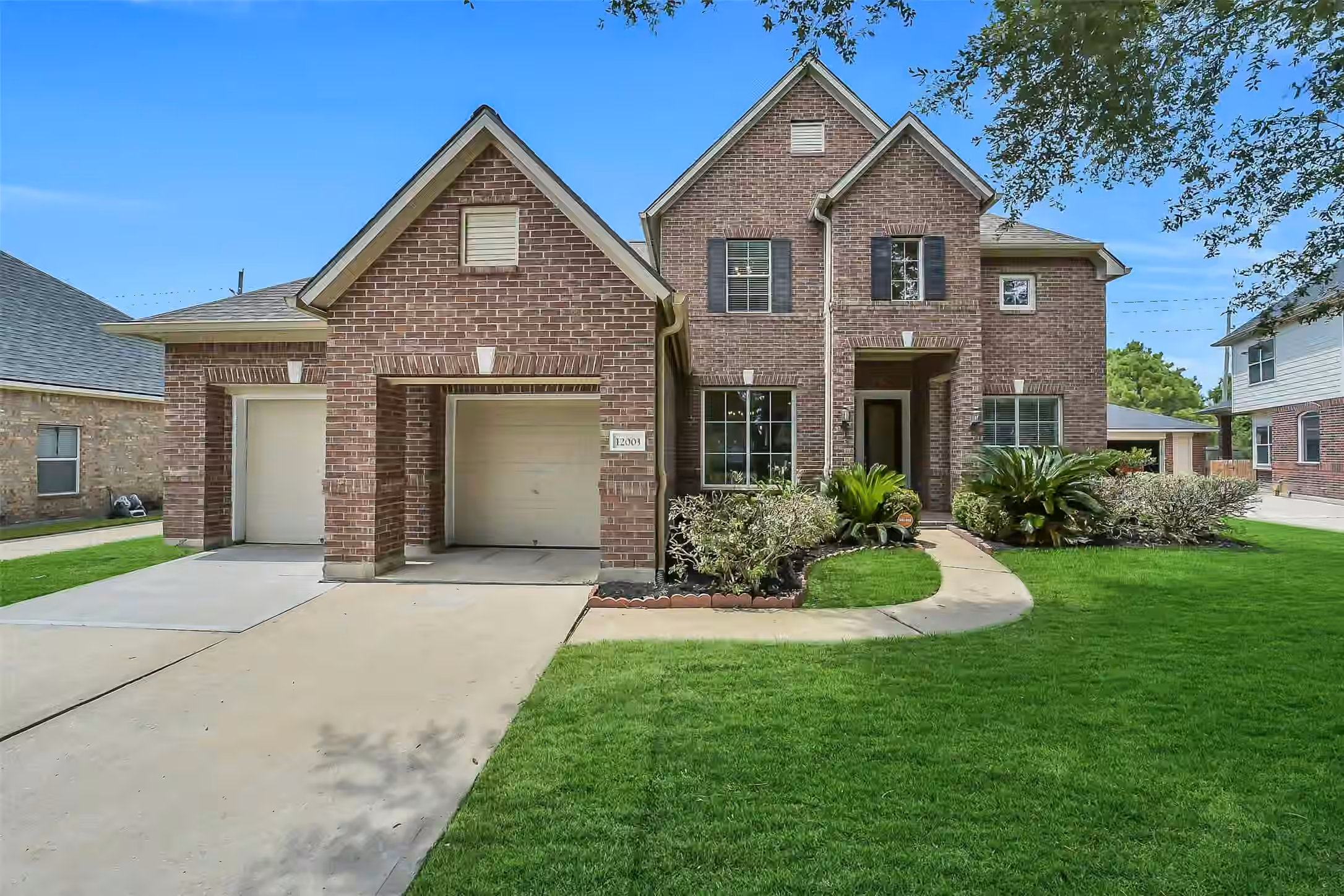 Photo 5 of 12003 Banks Run Drive, Pearland, TX