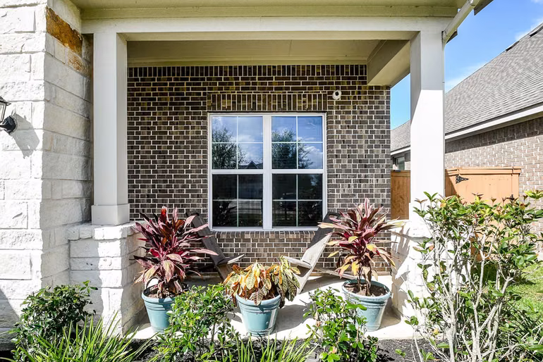 Photo 4 of 1507 Homewood Point Lane, Rosharon, TX