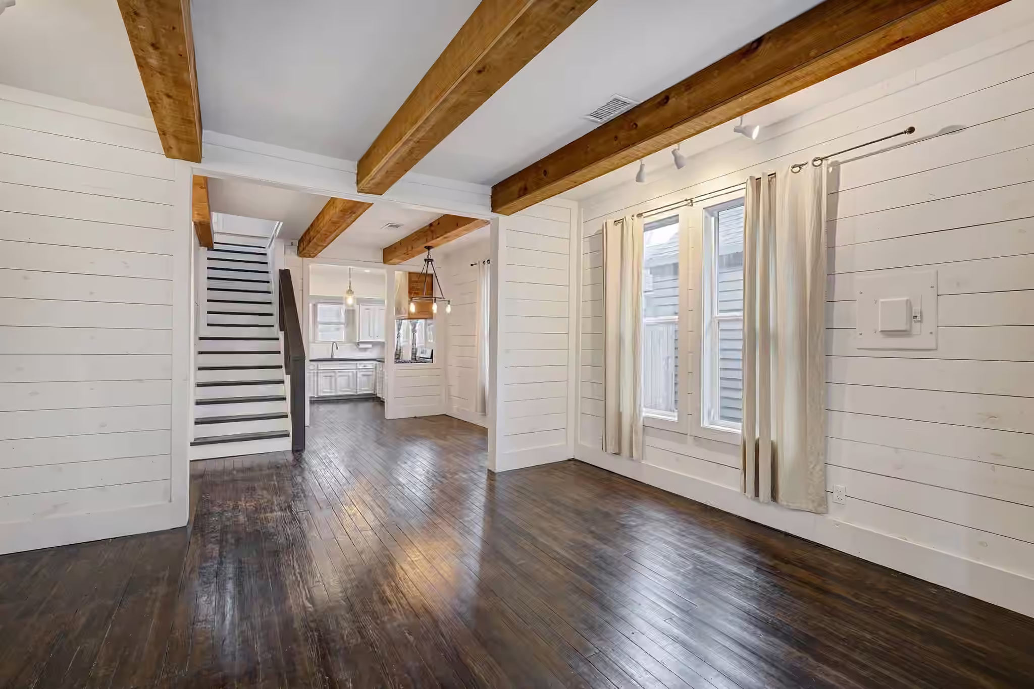 Photo 5 of 818 Wilkes Street, Houston, TX