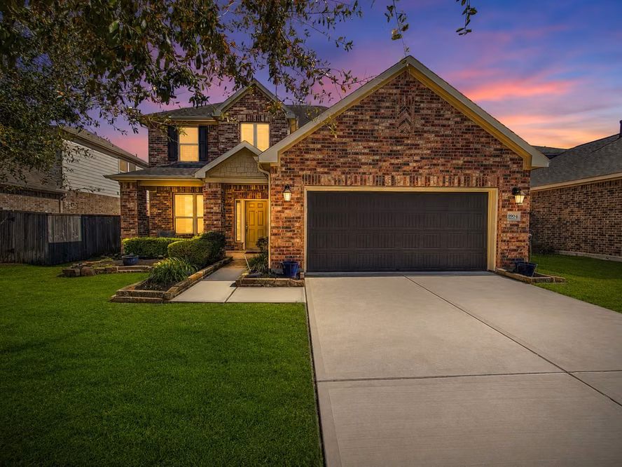 Photo of 1904 Emerald Breeze Court, Pearland, TX 77089