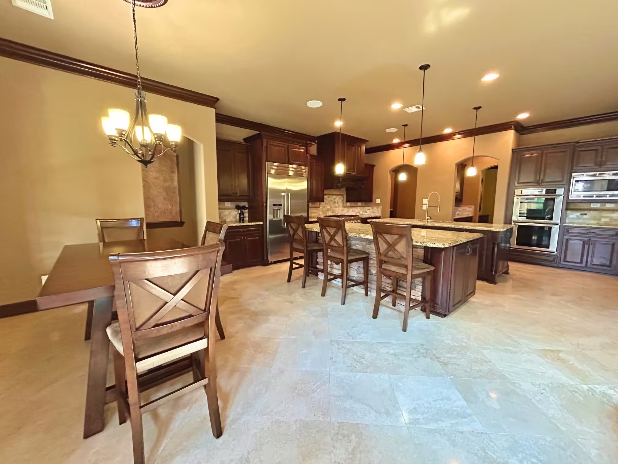 Photo 6 of 7511 Raes Creek Drive, Spring, TX