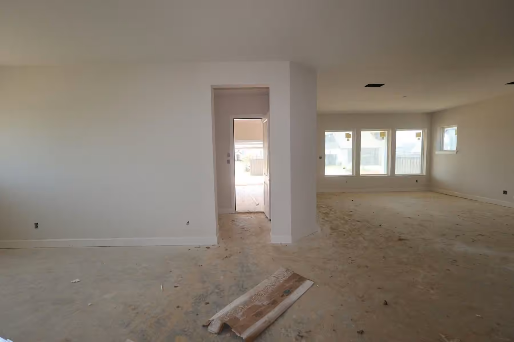Photo 7 of 12107 Canal View Boulevard, Mont Belvieu, TX