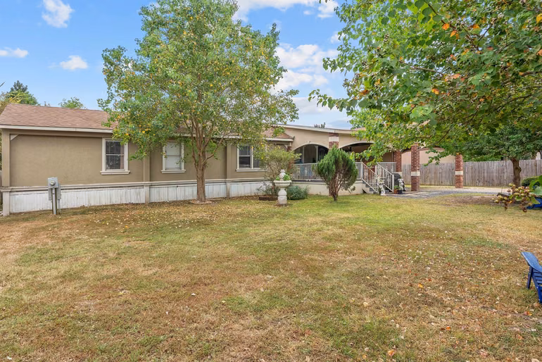 Photo 4 of 16320 Summit Oaks Drive, Conroe, TX