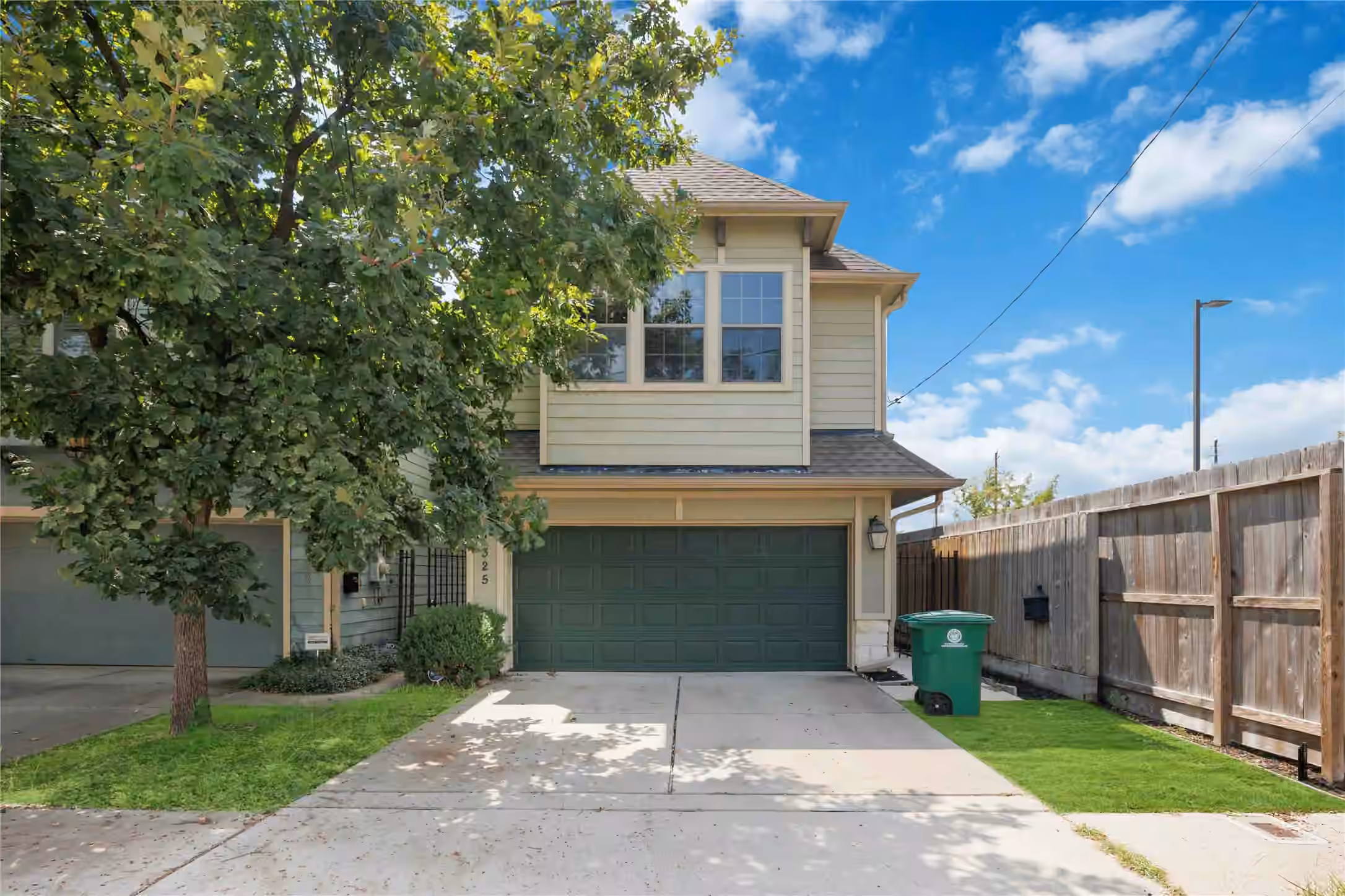 Photo of 1325 Dorothy Street, Houston, TX 77008