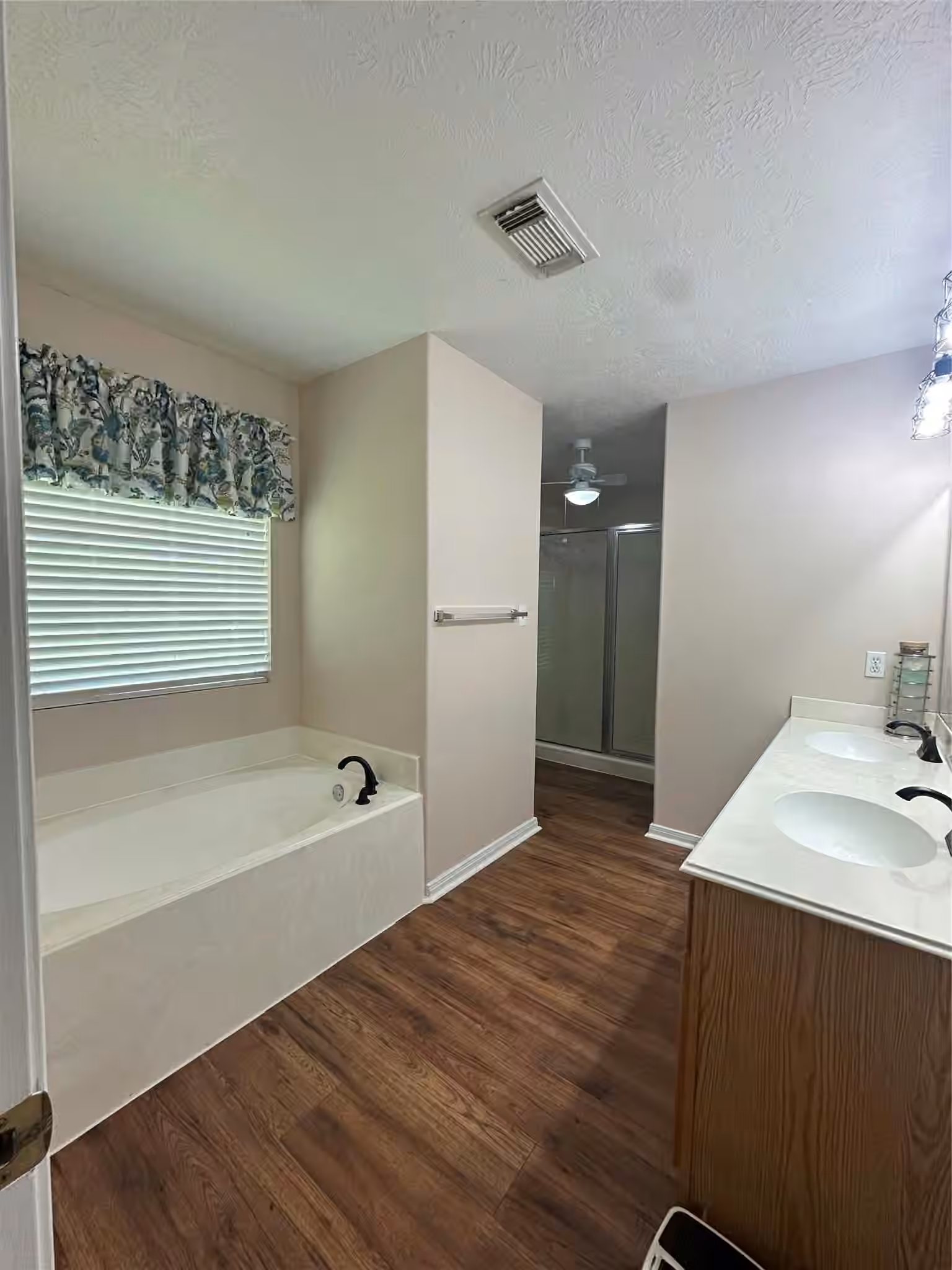 Photo 3 of 1300 Fm 3460 Road, Shepherd, TX