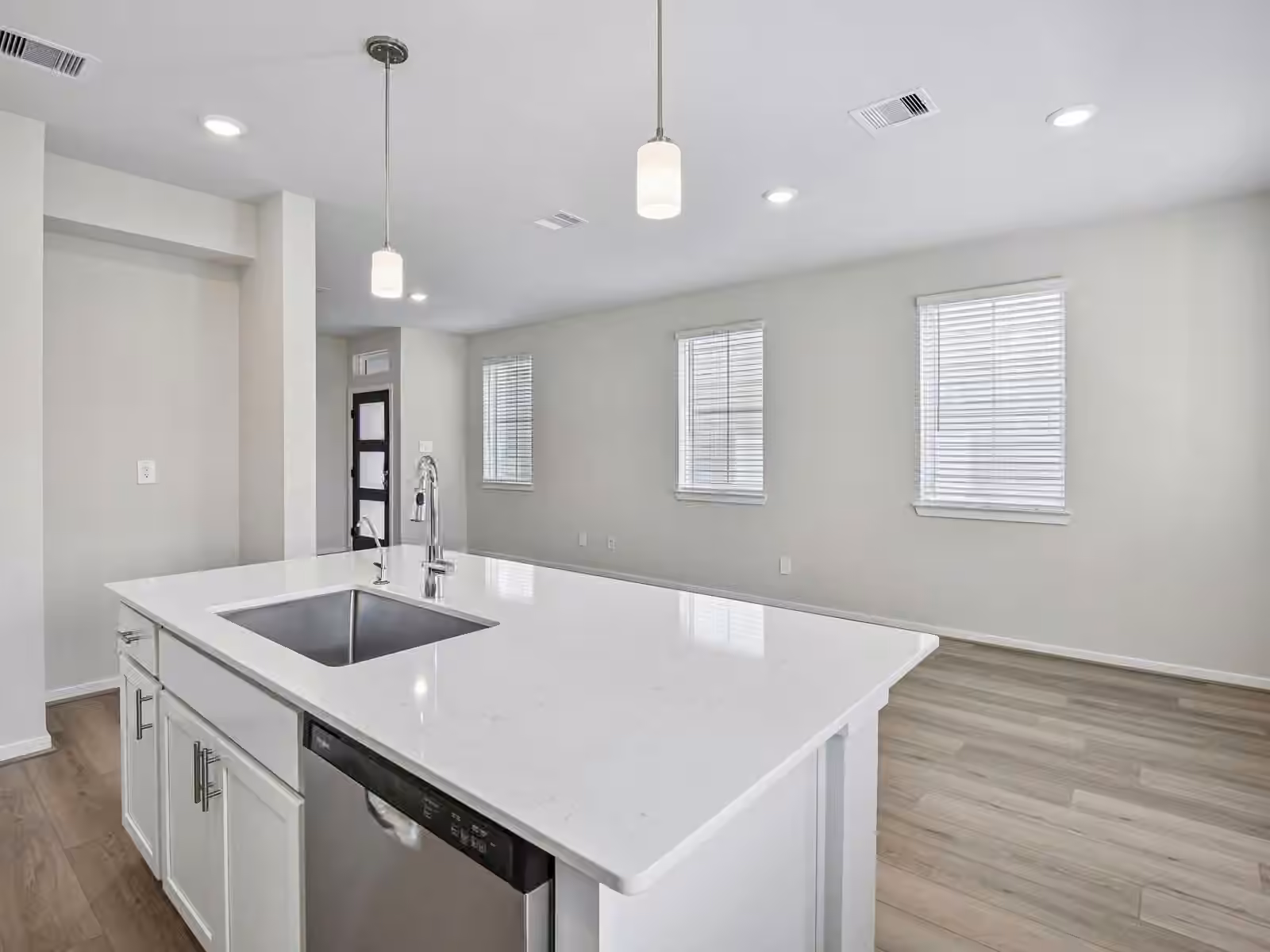 Photo 2 of 1030 Cedar Place Lane, Missouri City, TX