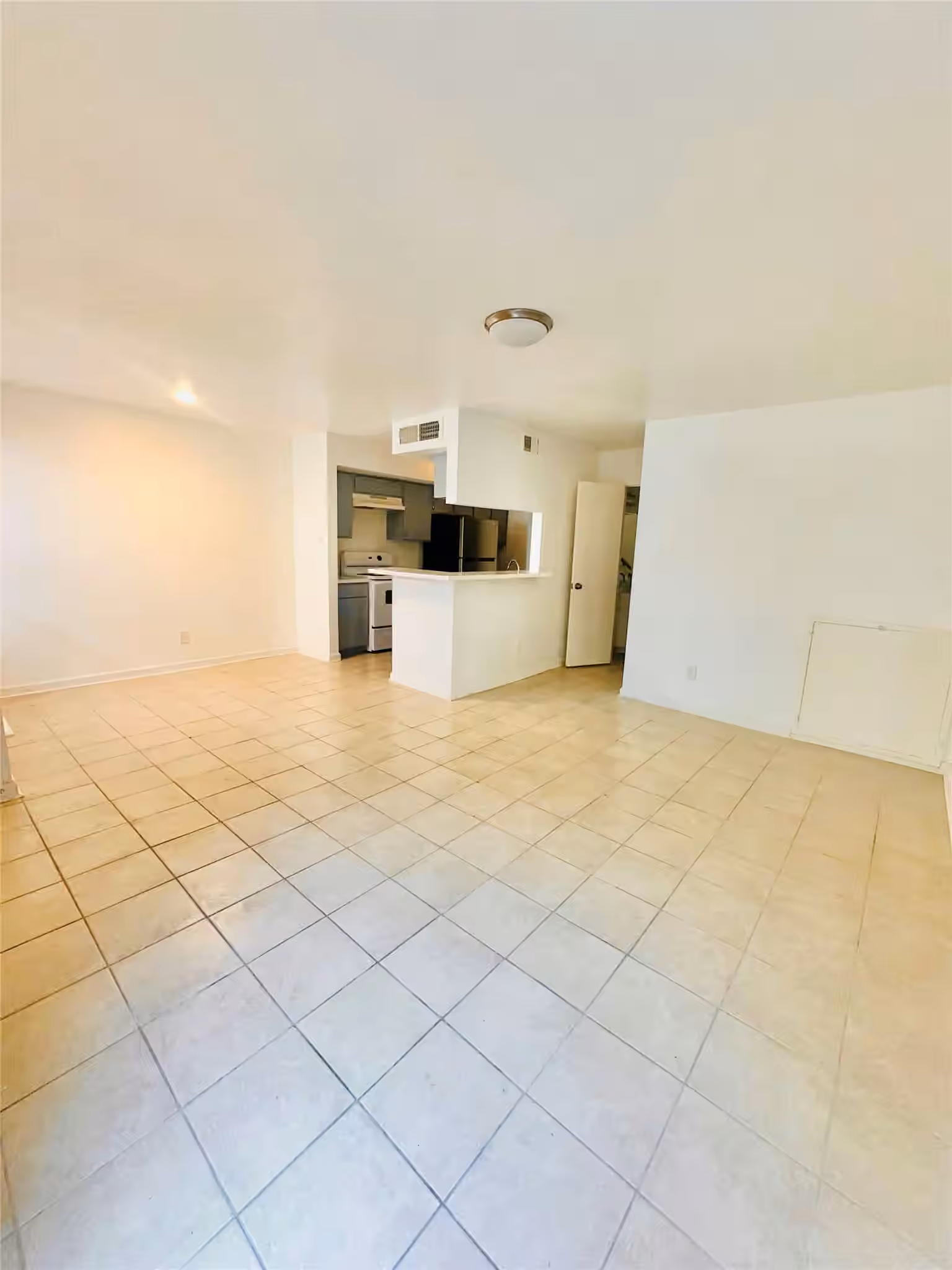 Photo 2 of 6633 W Airport Boulevard 1303, Houston, TX