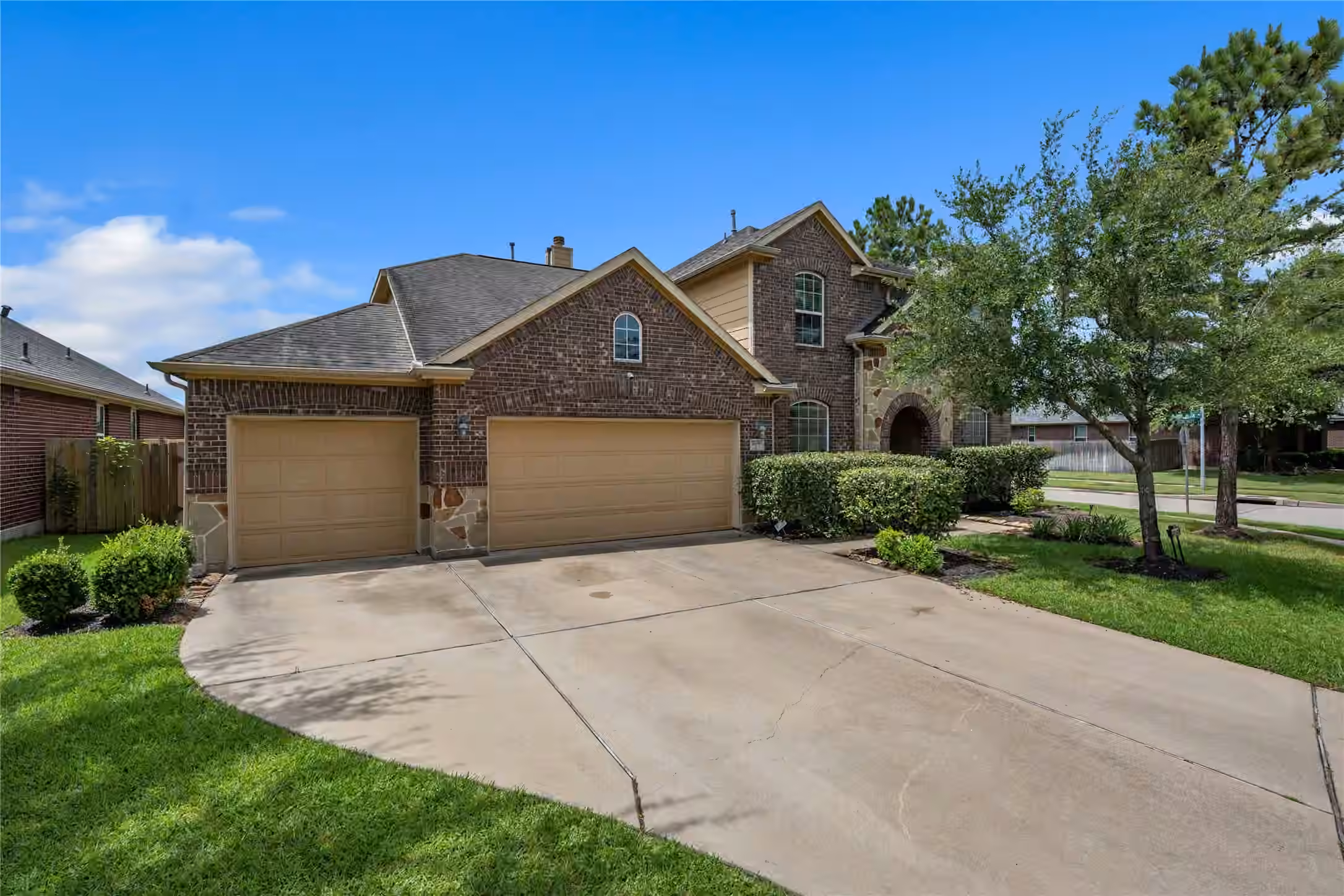 Photo 3 of 20139 Redondo Valley Drive, Cypress, TX