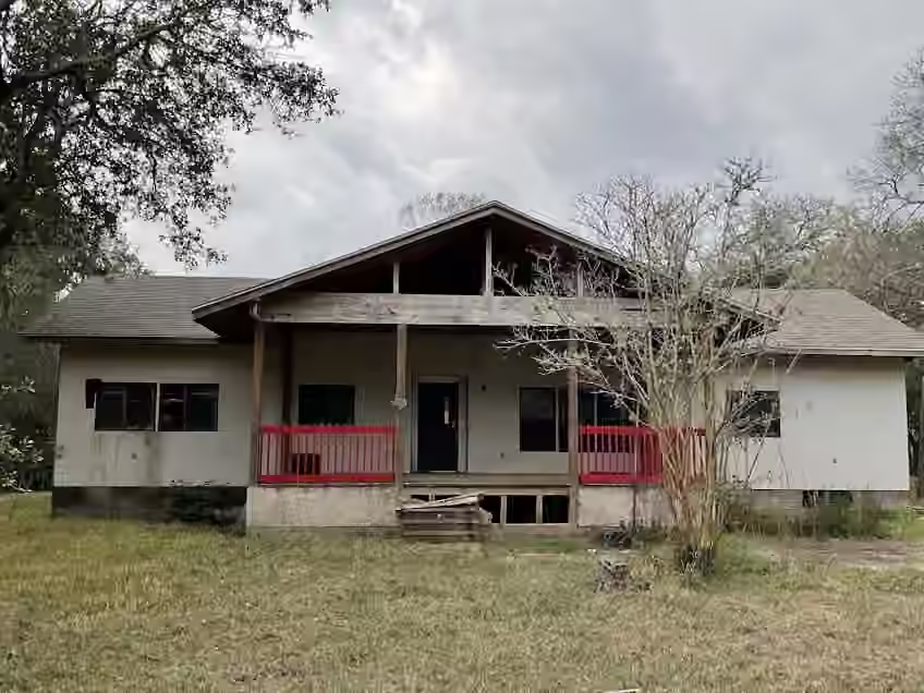 Photo of 108 Bounty Street, Blessing, TX
