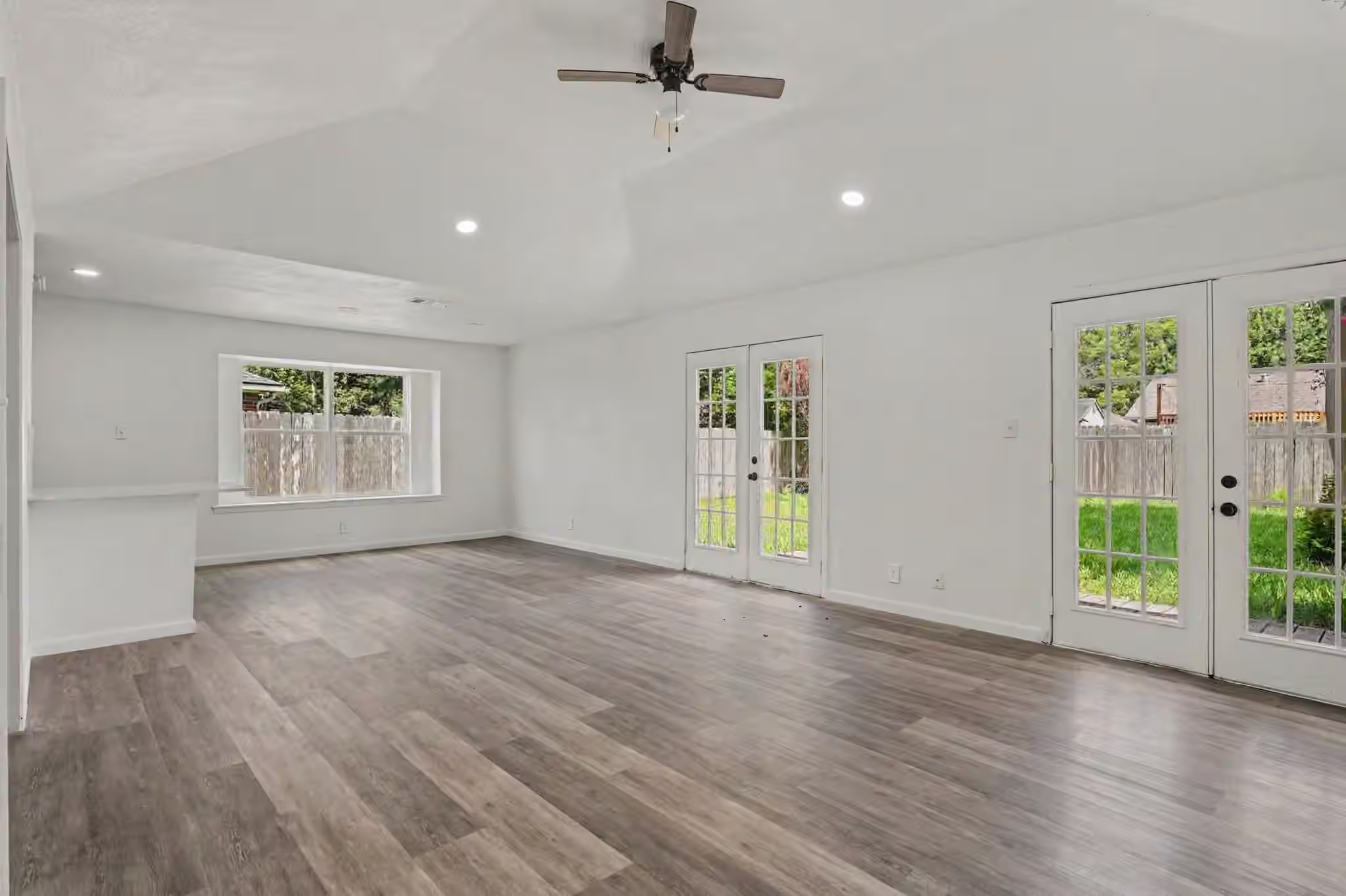 Photo 3 of 2621 Truman Circle, Rosenberg, TX
