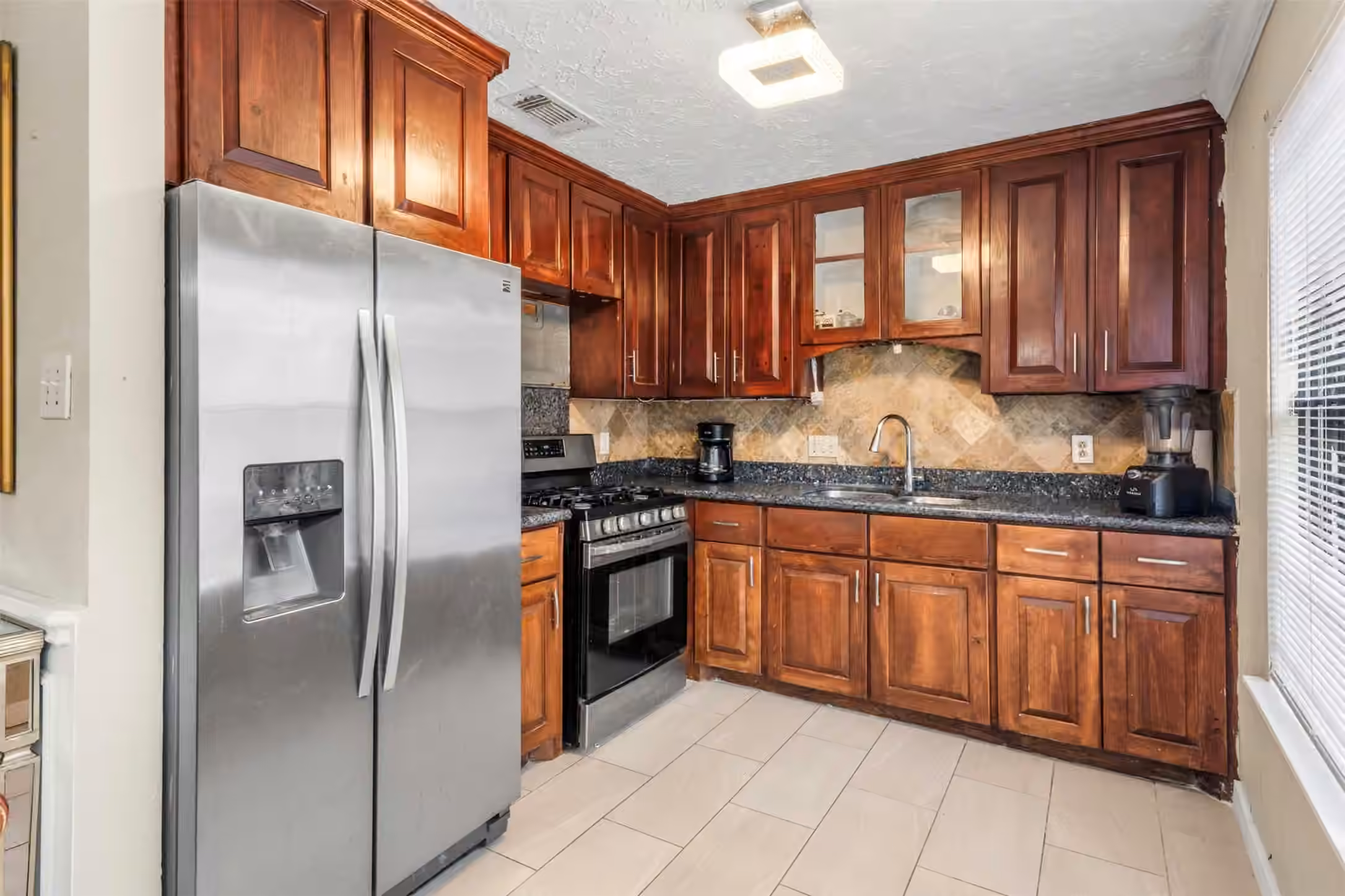 Photo 5 of 12127 W Marsham Circle, Houston, TX