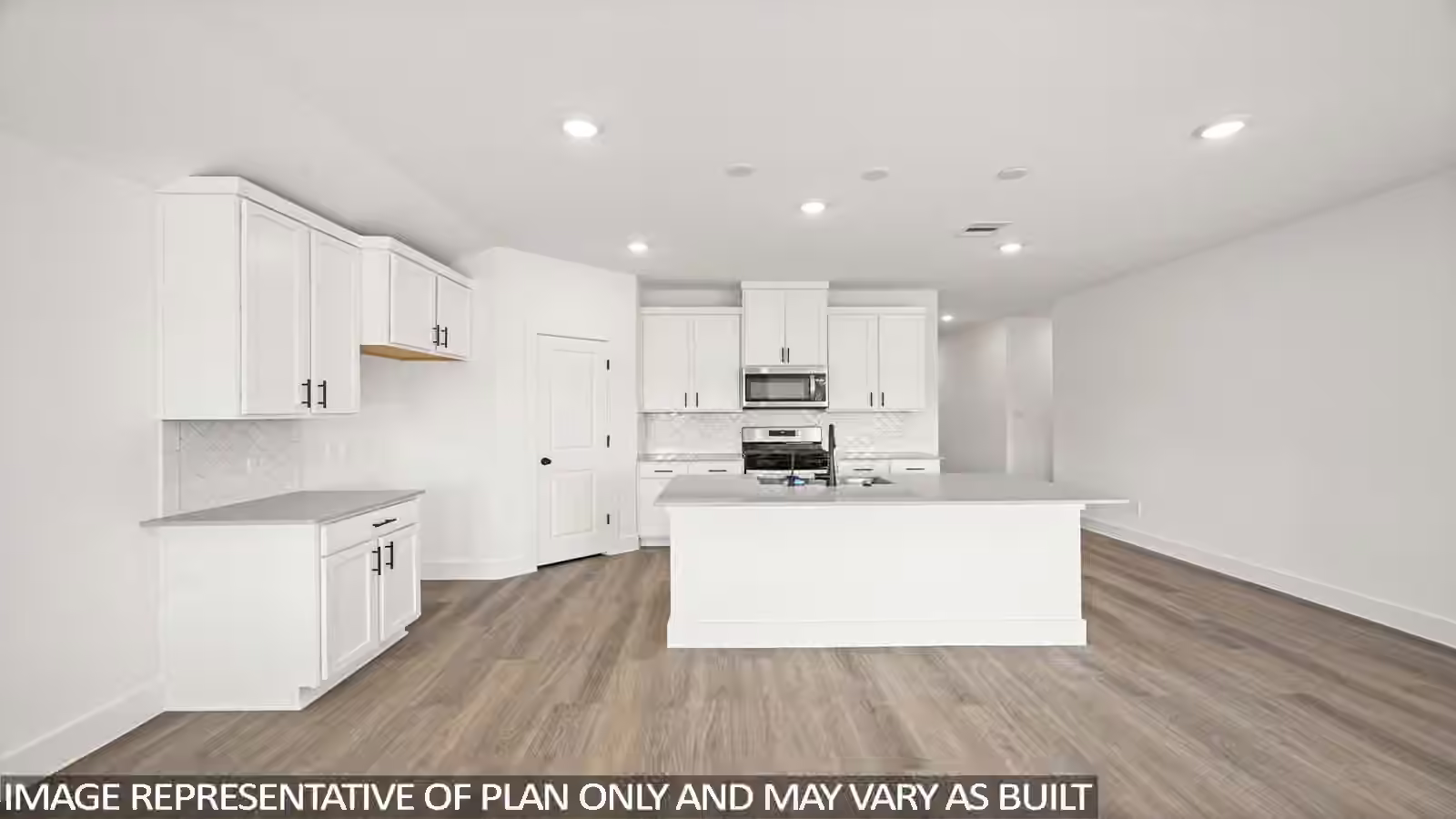 Photo 5 of 15807 Narrow Leaf Lane, Montgomery, TX