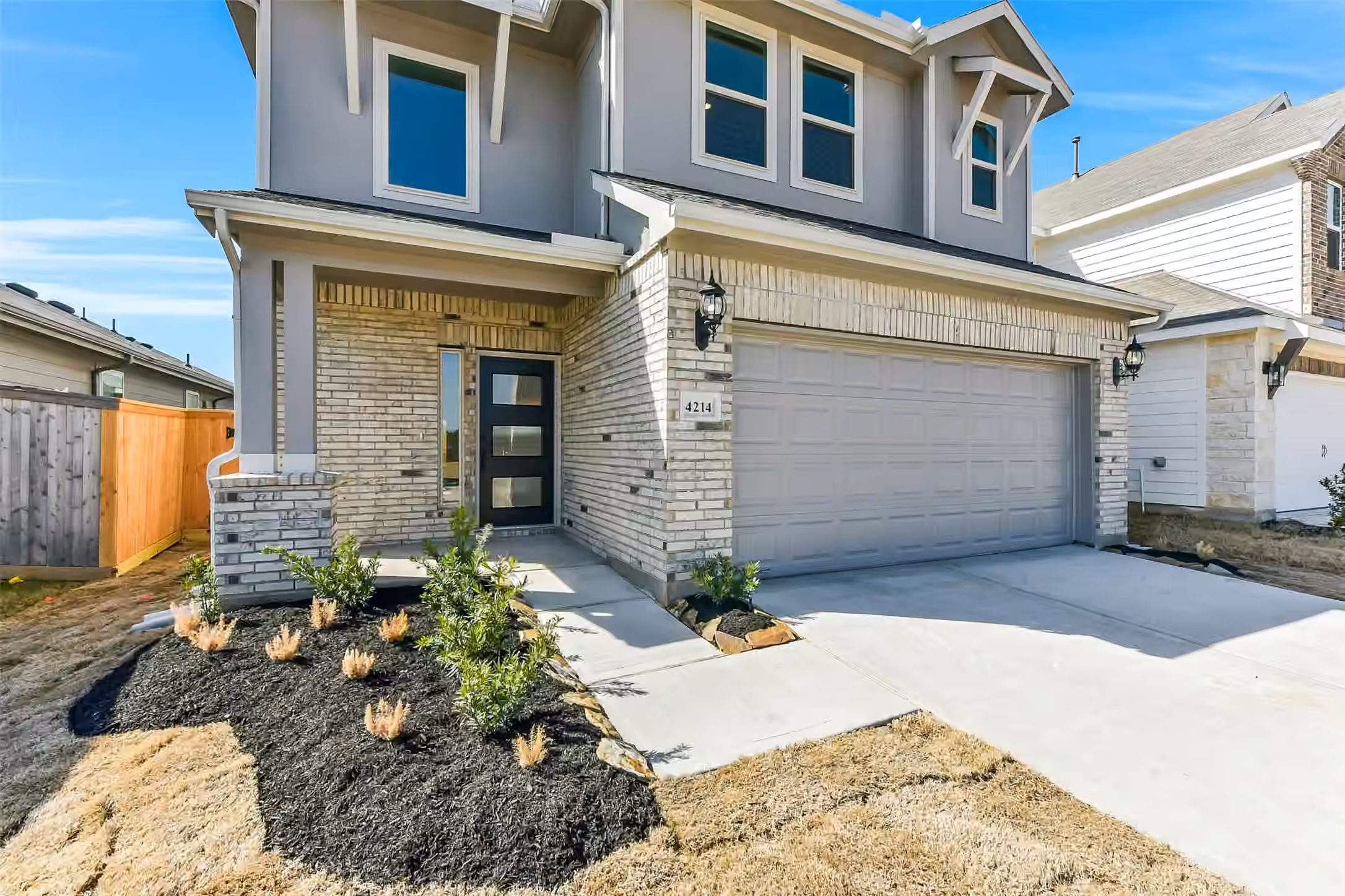 Photo 4 of 4214 Red Cedar Ring Lane, Pinehurst, TX