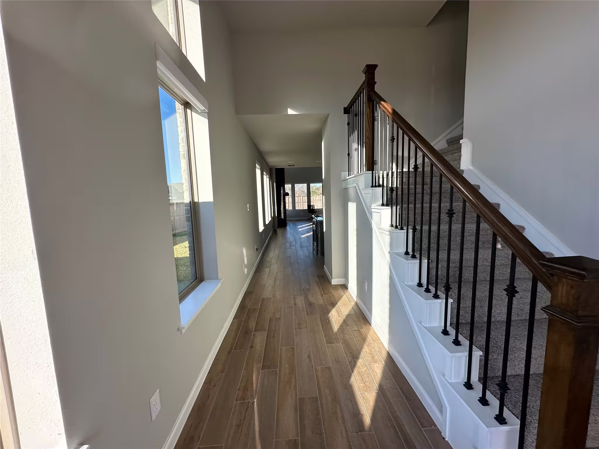 Photo 5 of 4034 Honeyspring Drive, Missouri City, TX