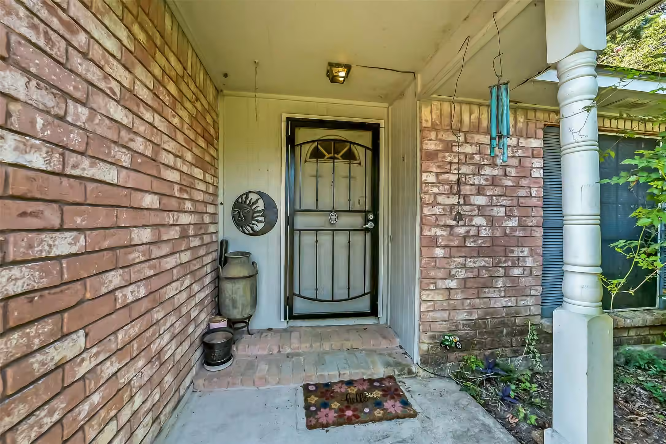Photo 4 of 5314 Moonshadows Drive, Humble, TX