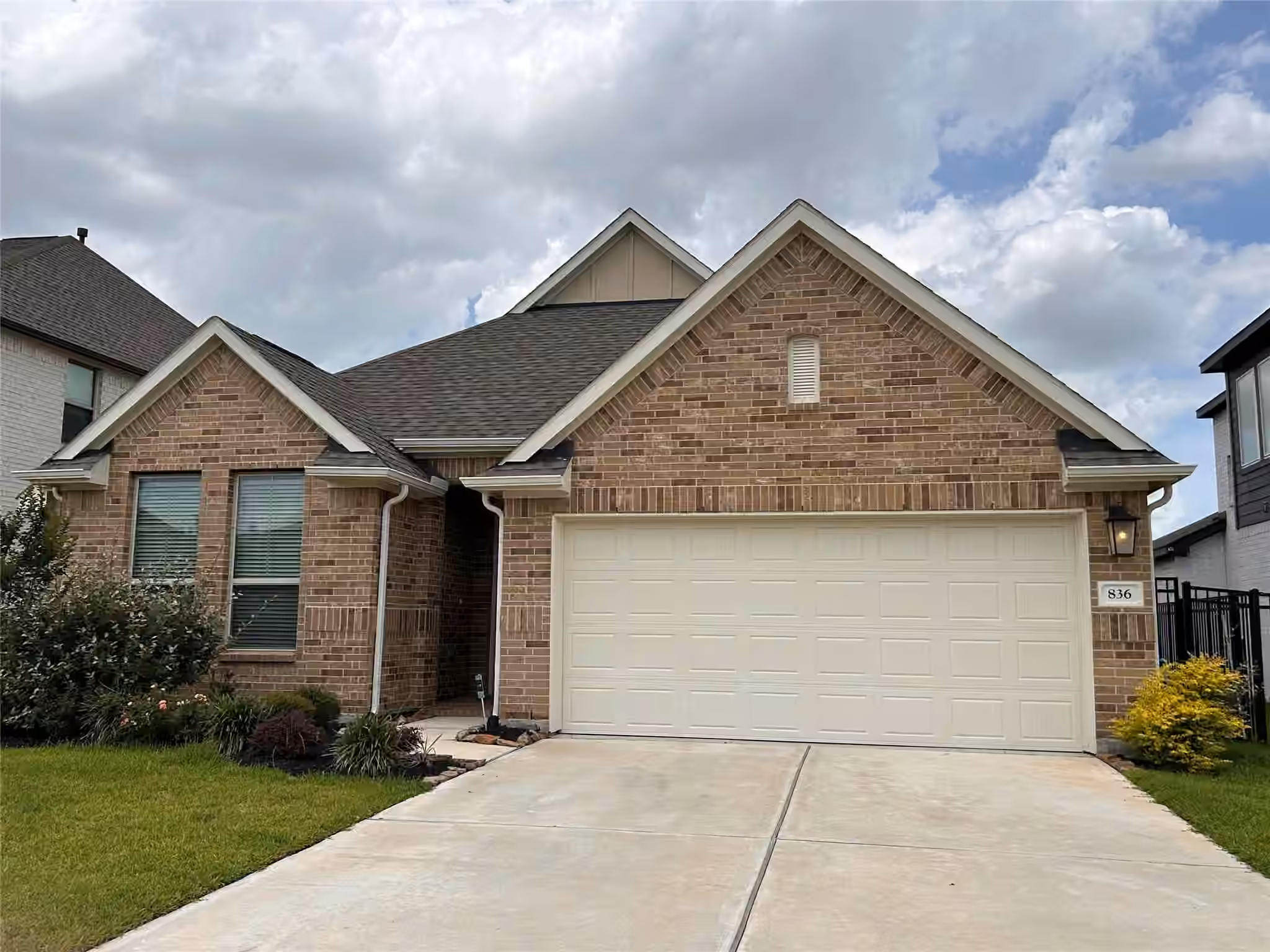 Photo 2 of 836 Marisol Bay Drive, Katy, TX