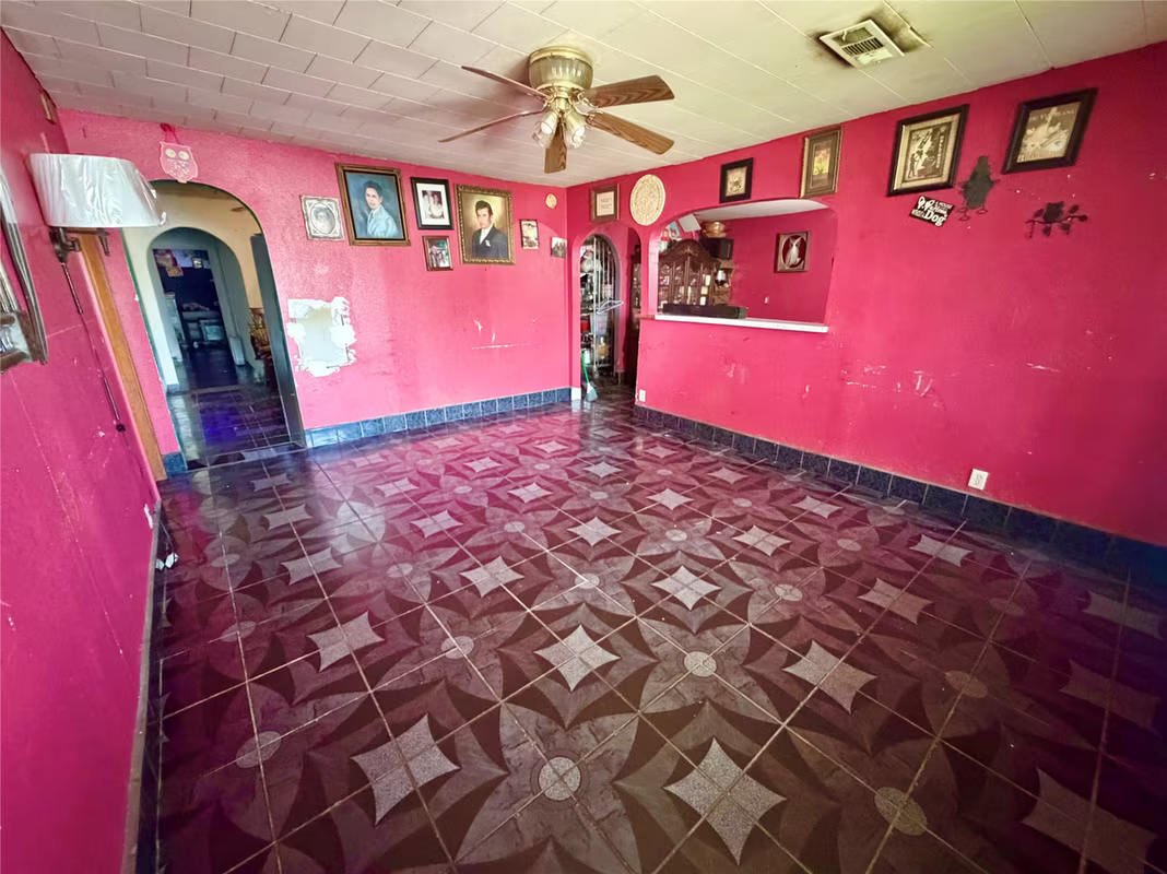 Photo 2 of 315 Gober Street, Houston, TX