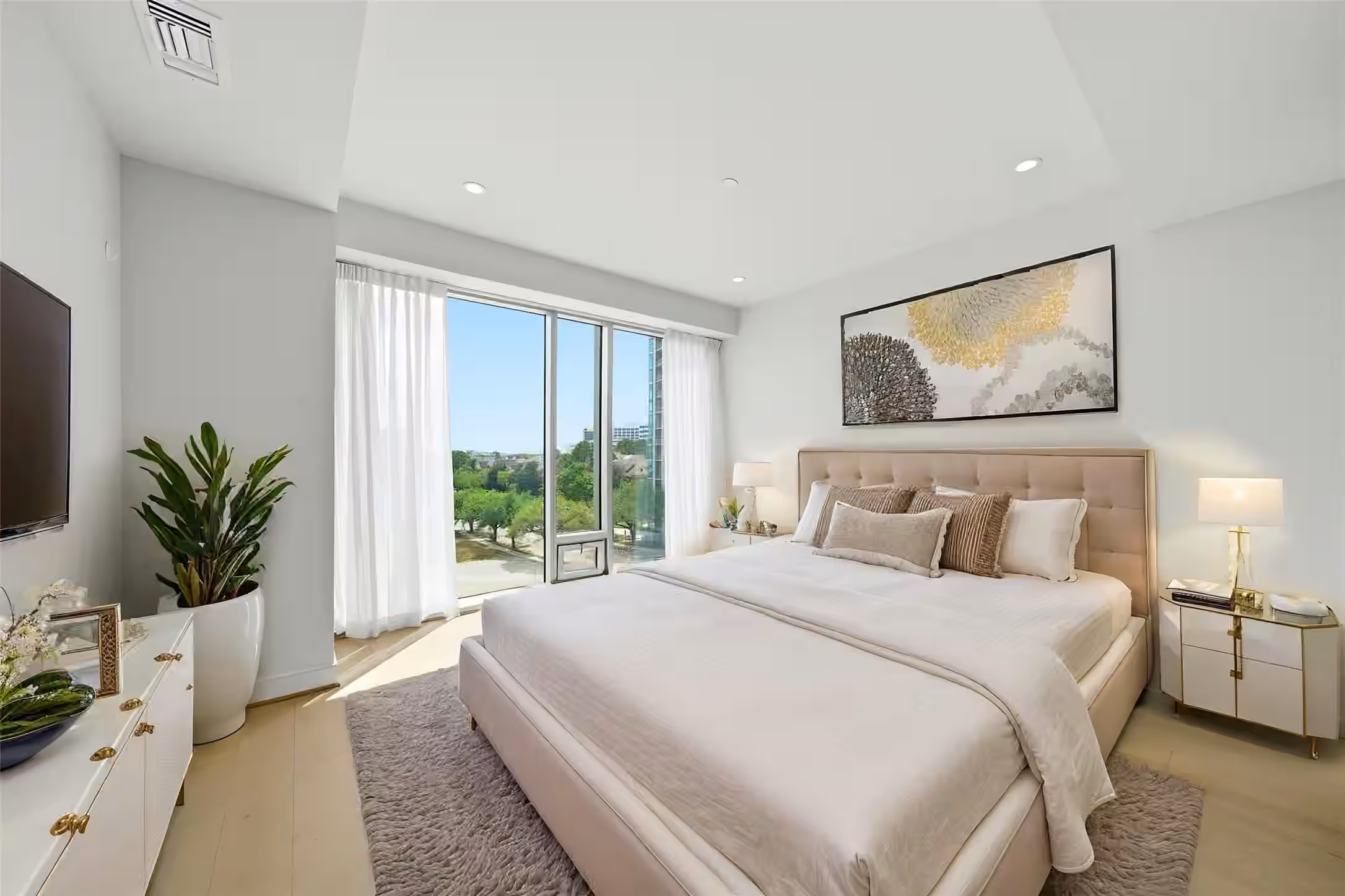 Photo 3 of 2047 Westcreek Lane 507, Houston, TX