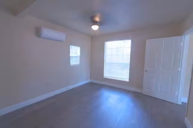 Photo 6 of 11128 Forrest Valley Drive, Houston, TX