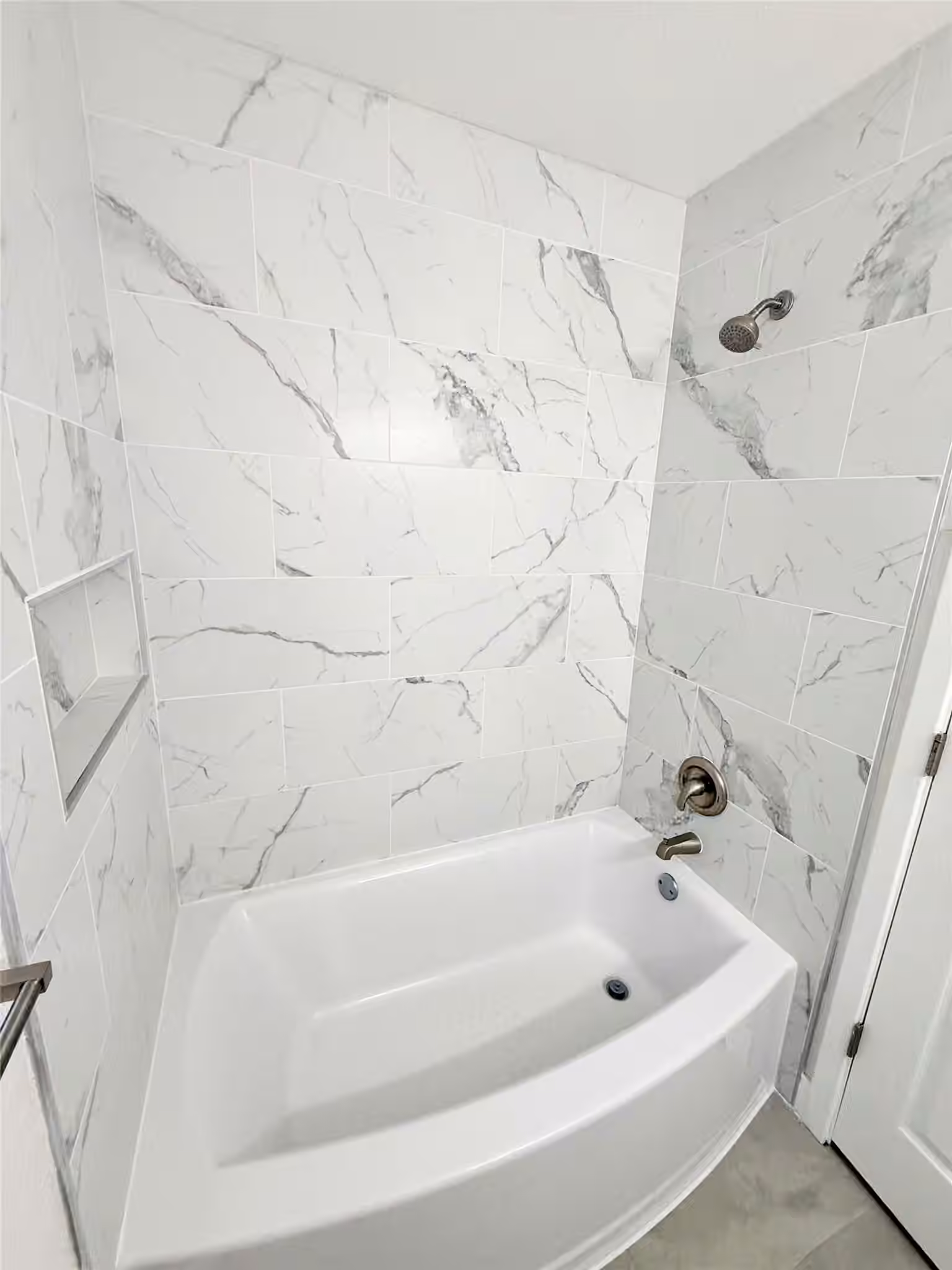 Photo 6 of 1310 Valley Drive, Angleton, TX