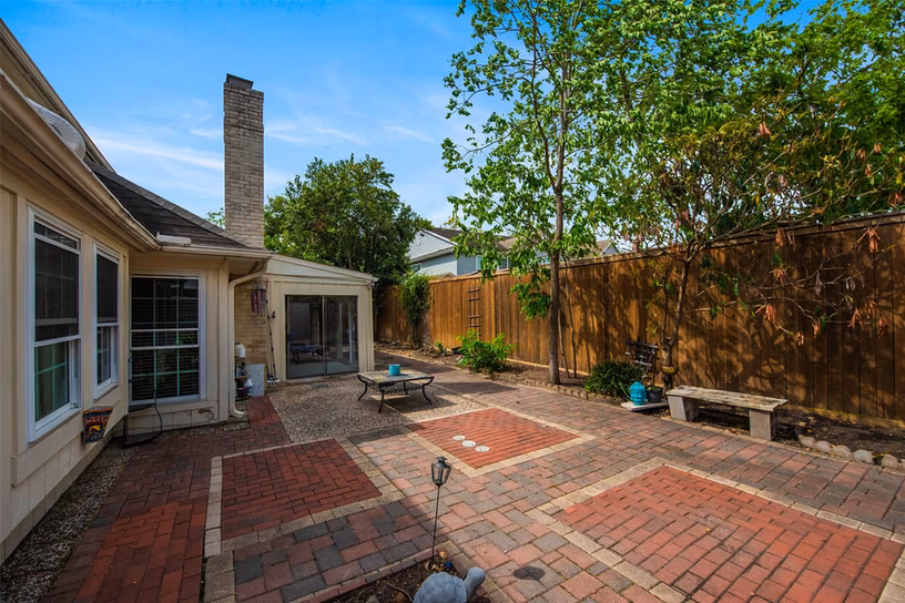 Photo 5 of 1450 Trace Drive, Houston, TX