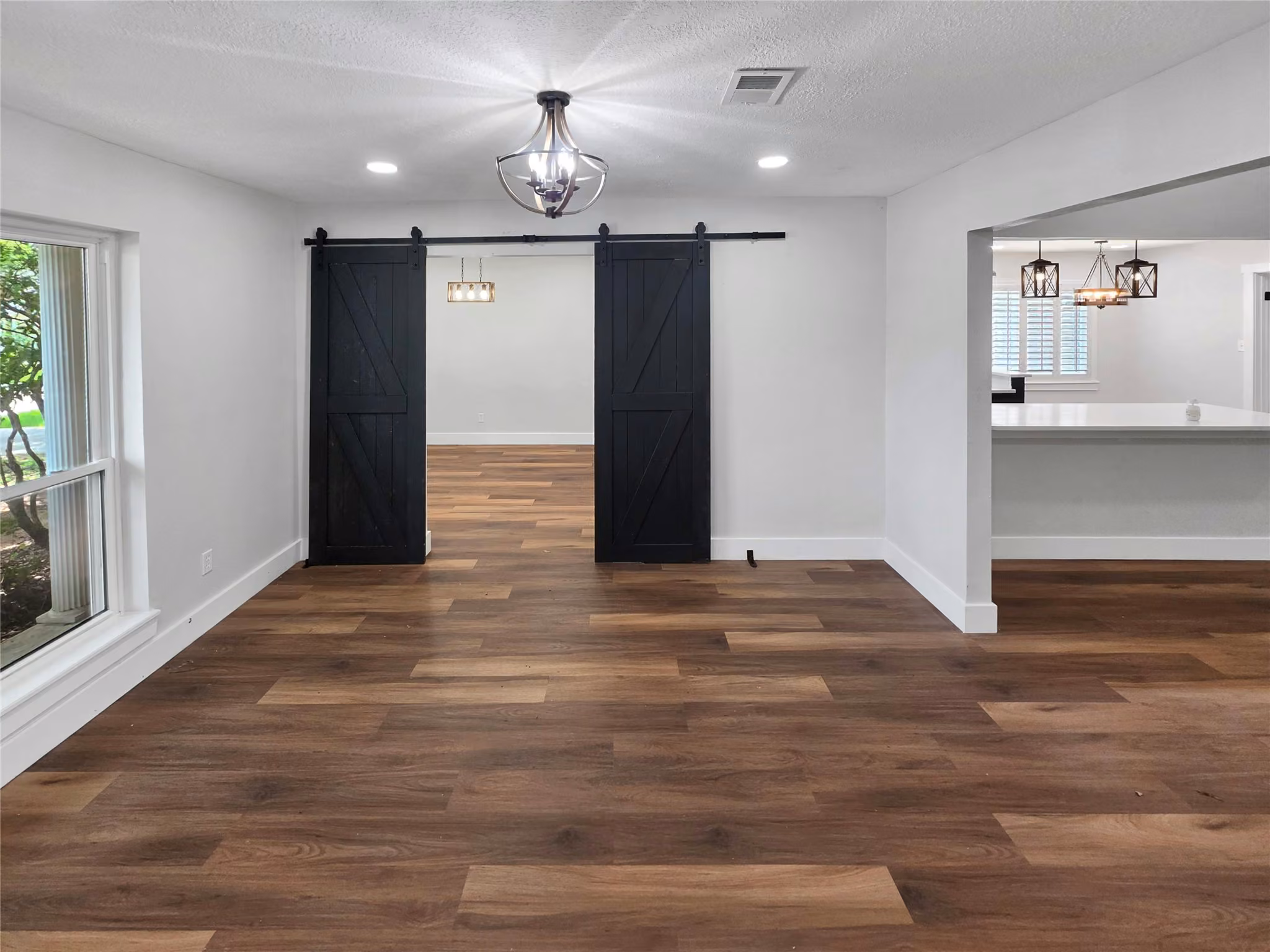 Photo 2 of 7907 12th Fairway Lane, Humble, TX