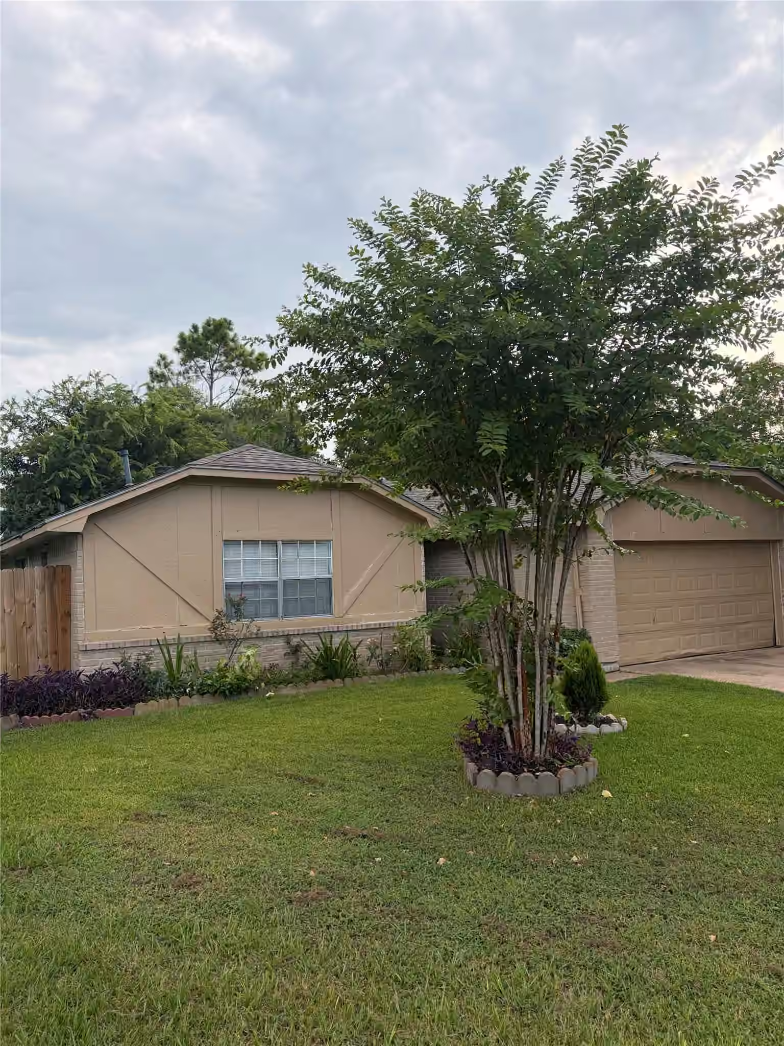 Photo 2 of 16715 Alametos Drive, Houston, TX