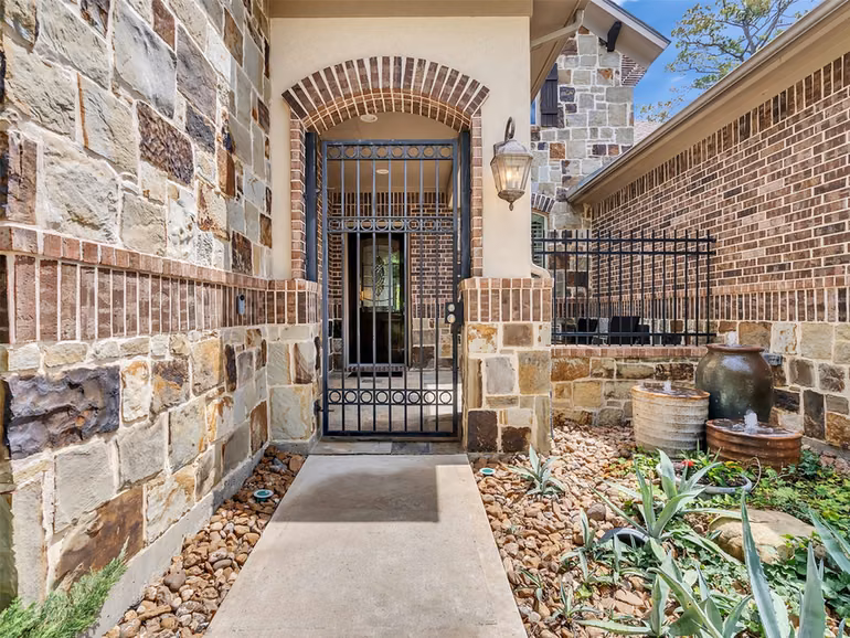 Photo 6 of 114 N Braided Branch Drive, Tomball, TX