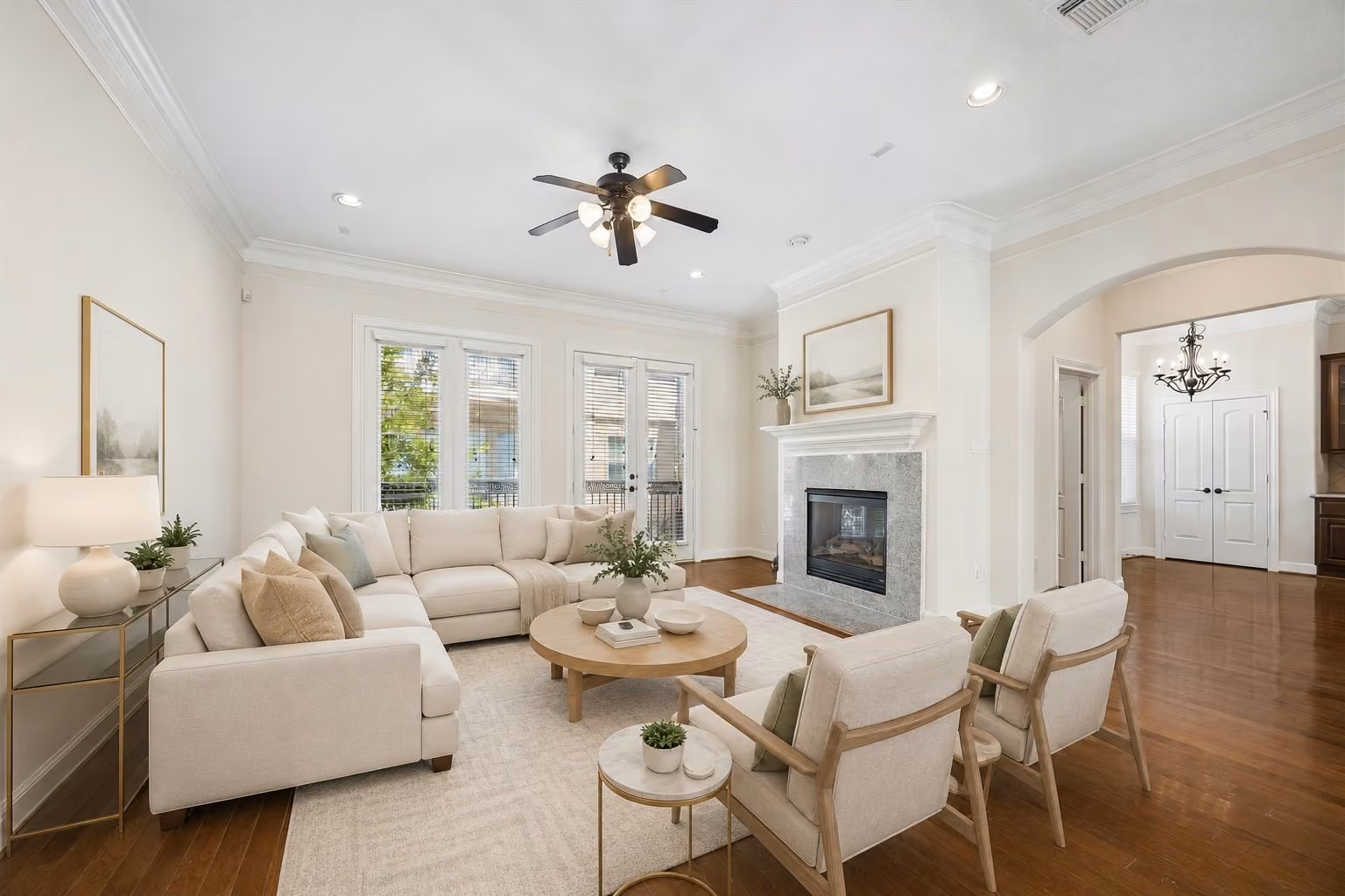 Photo 7 of 6001 Truro Street E, Houston, TX