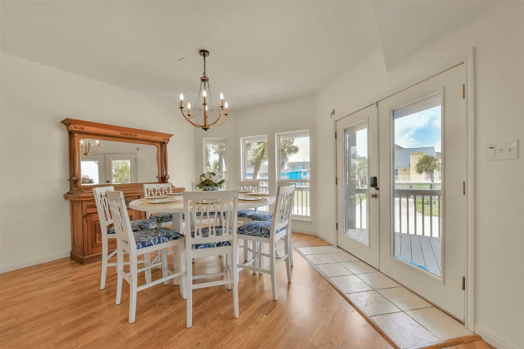 Photo 6 of 4115 Buccaneer Boulevard, Galveston, TX