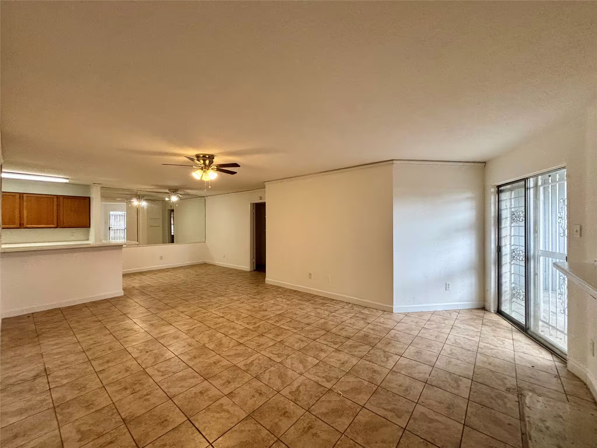 Photo 6 of 8287 Creekbend Drive 8287, Houston, TX