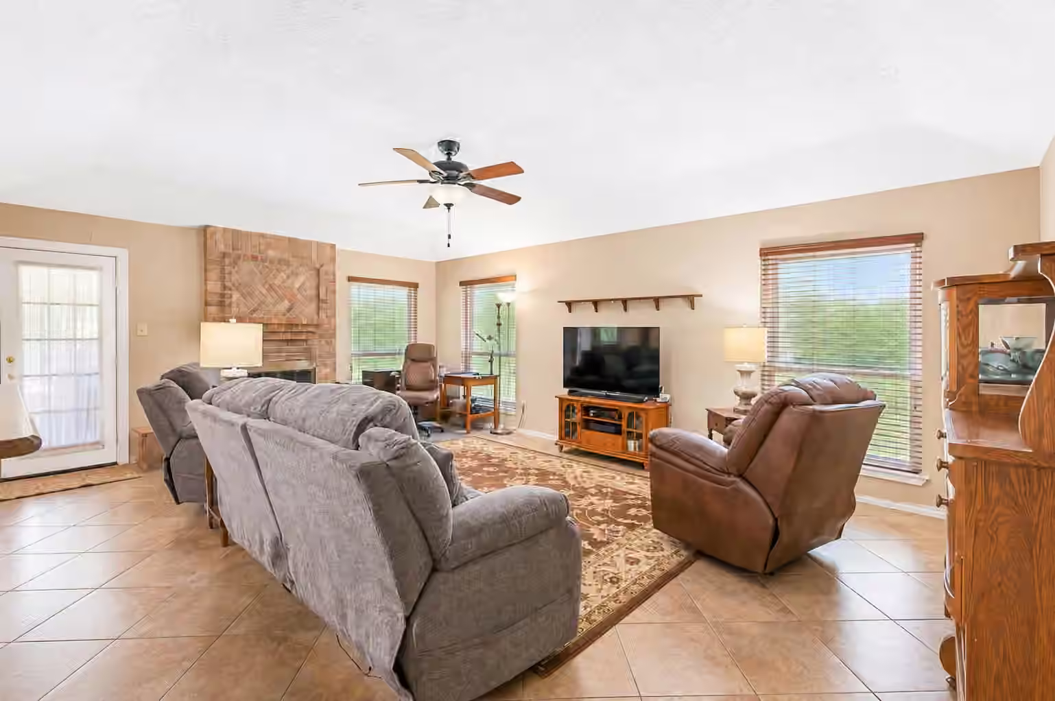 Photo 6 of 1819 Lansdowne Drive, Richmond, TX