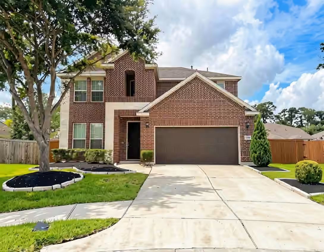 Photo 2 of 17105 Stillhouse Lake Court, Houston, TX