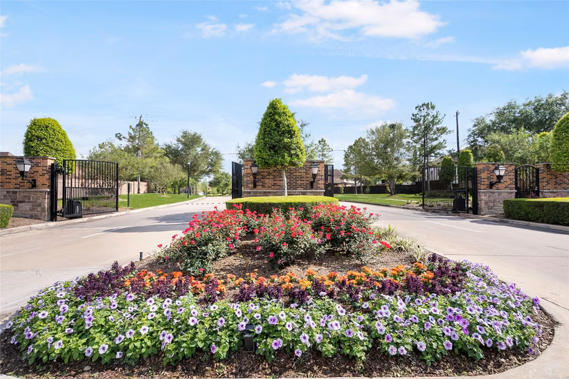 Photo of 1247 GLENWOOD CANYON, Houston, TX